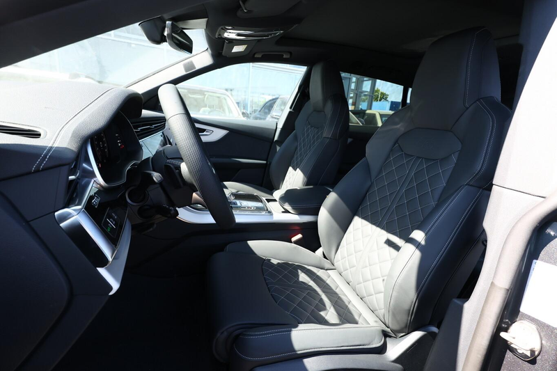 Audi Q8 S line 2xS AssistenzP+ 22Z Laser Pano B&O Leder... — photo 6