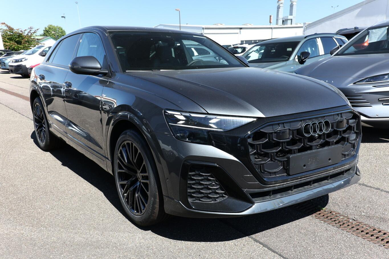 Audi Q8 S line 2xS AssistenzP+ 22Z Laser Pano B&O Leder... — photo 2