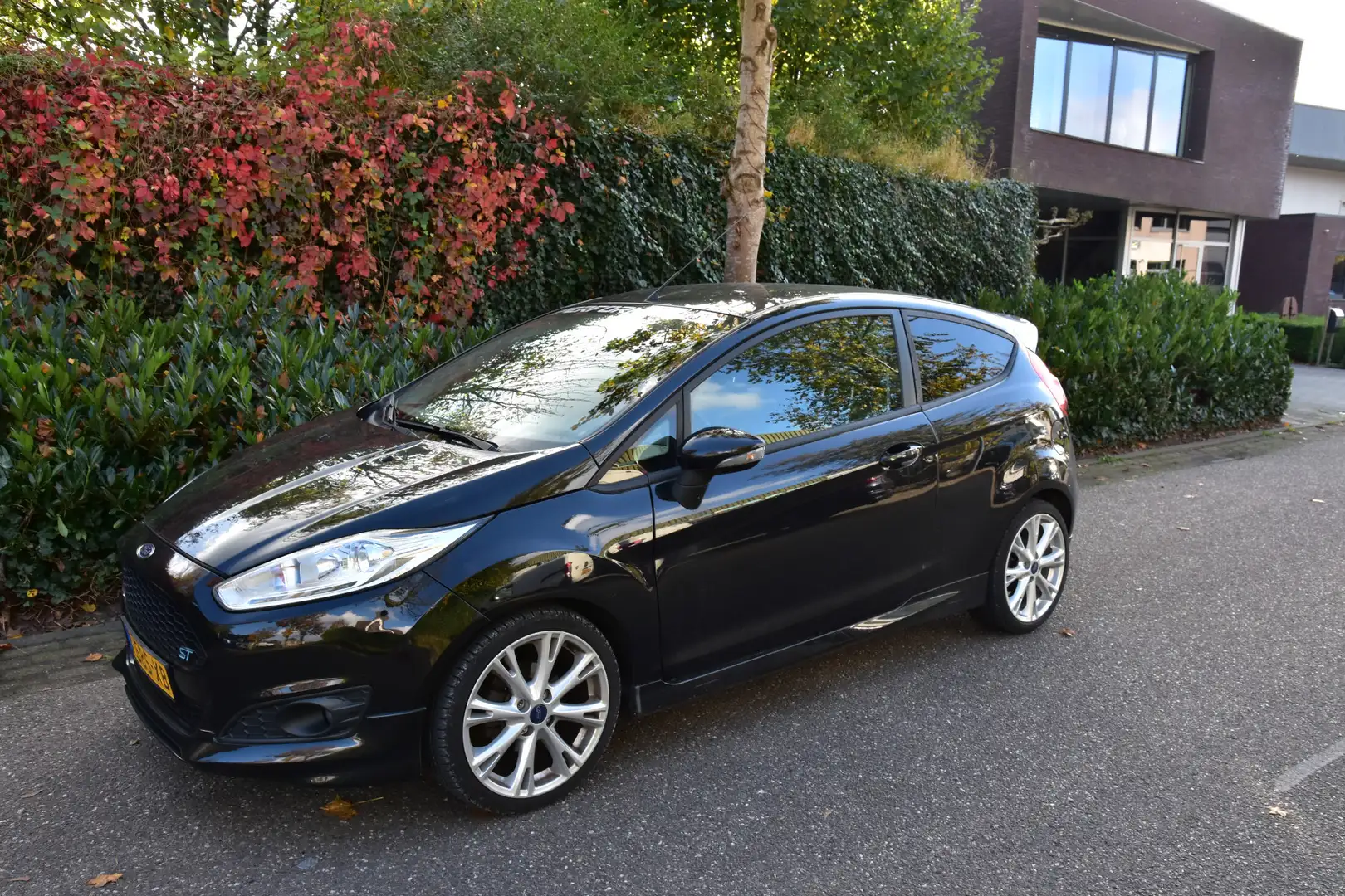 Ford Fiesta 1.0 EcoBoost Sport | 17"LMV | ECC | STOELVERW | Ve Zwart - 2