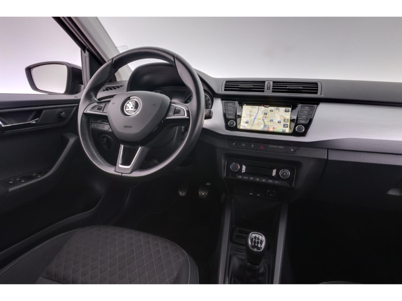 Skoda Fabia 1.0MPI Drive+NAVI+TEMPO+PDC+SHZ+KLIMA — photo 13