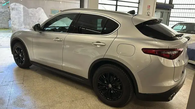 Alfa Romeo Stelvio Stelvio 2017 2.2 t Executive Q4 190cv auto my19