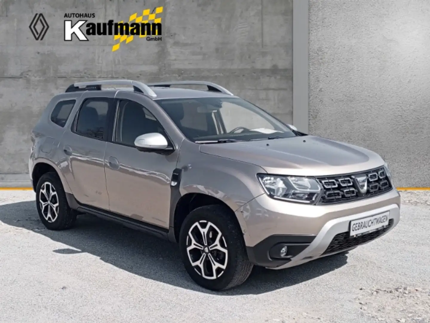 Dacia Duster II Prestige 4WD 1.5 BLUE dCi 115 EU6d-T Beżowy - 2
