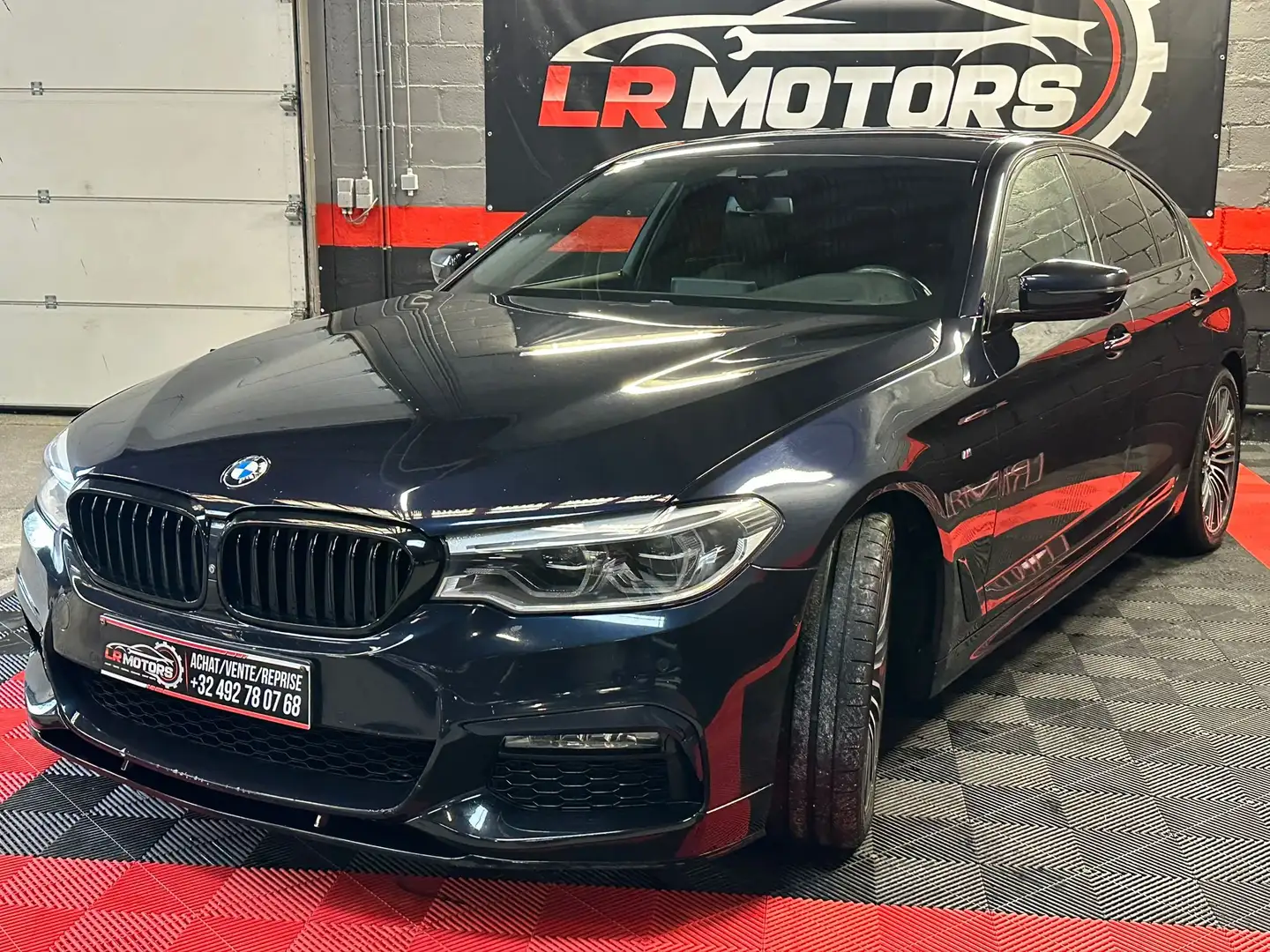 BMW 520 520 dA Pack M full options Zwart - 2