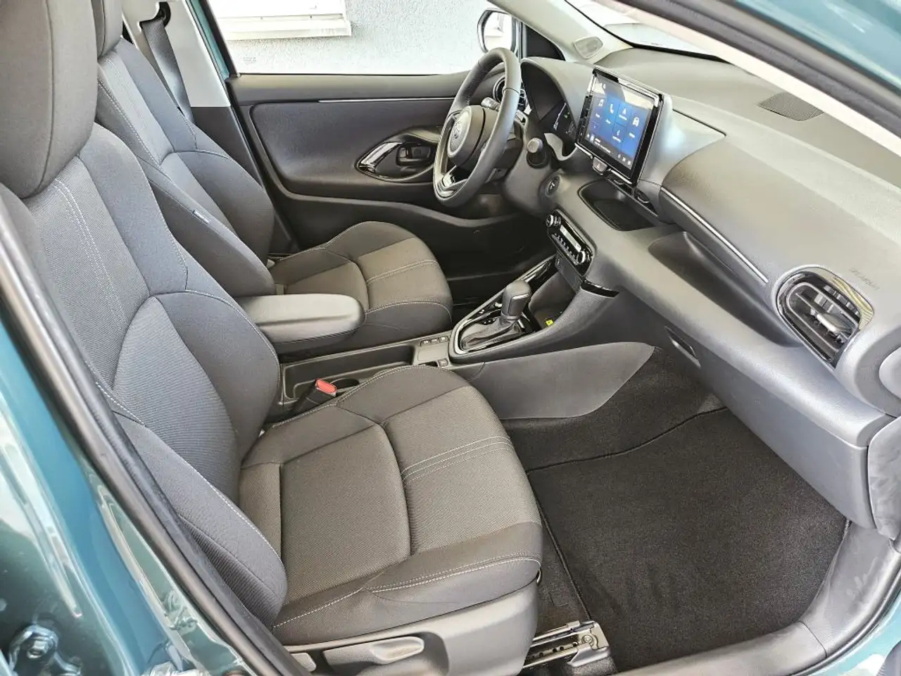 Toyota Yaris 2026 — фото 11