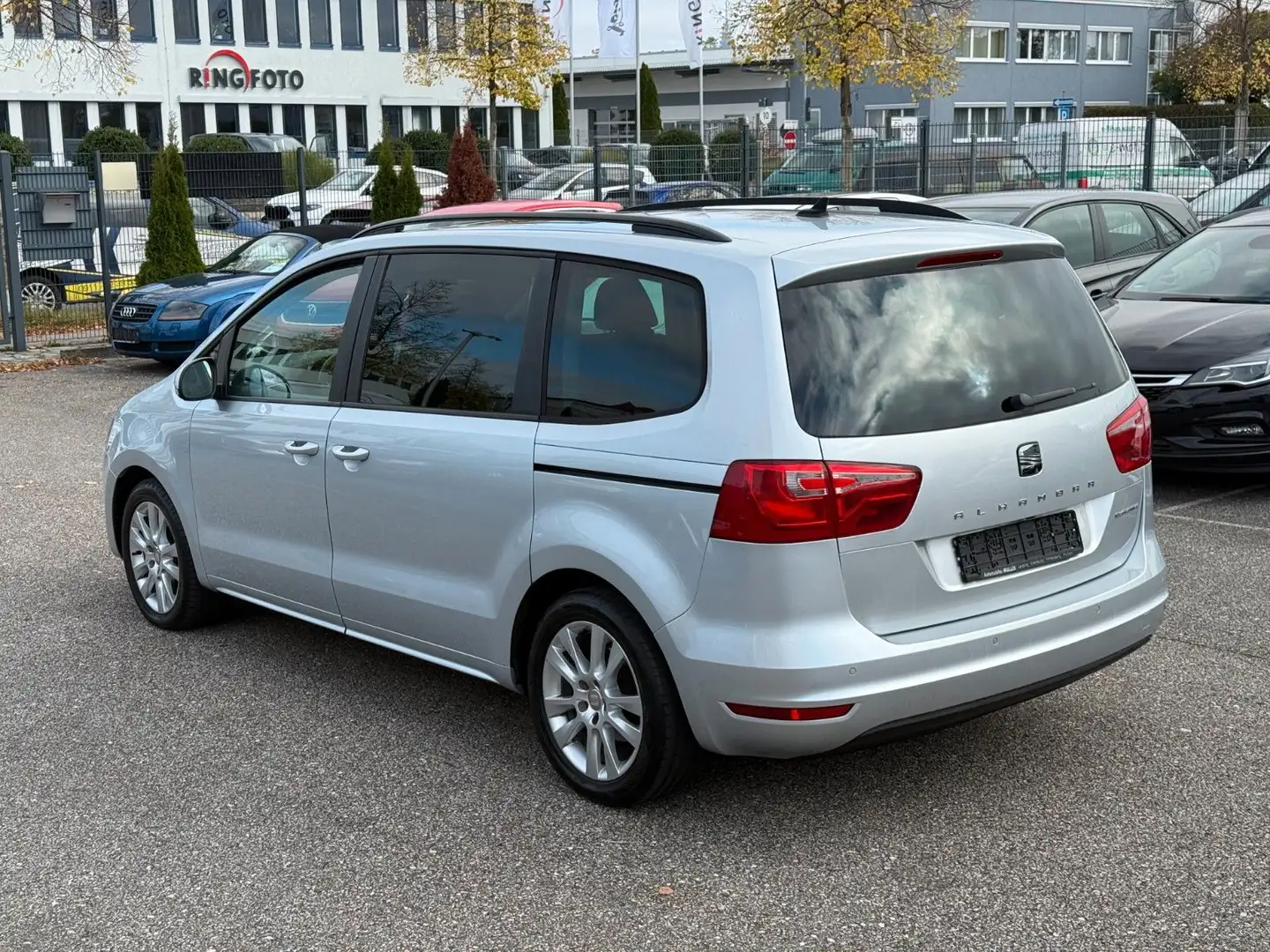 SEAT Alhambra 2,0 TDI DSG*LEDER*KAMERA*PANORAM*Bi-XEN Argintiu - 2