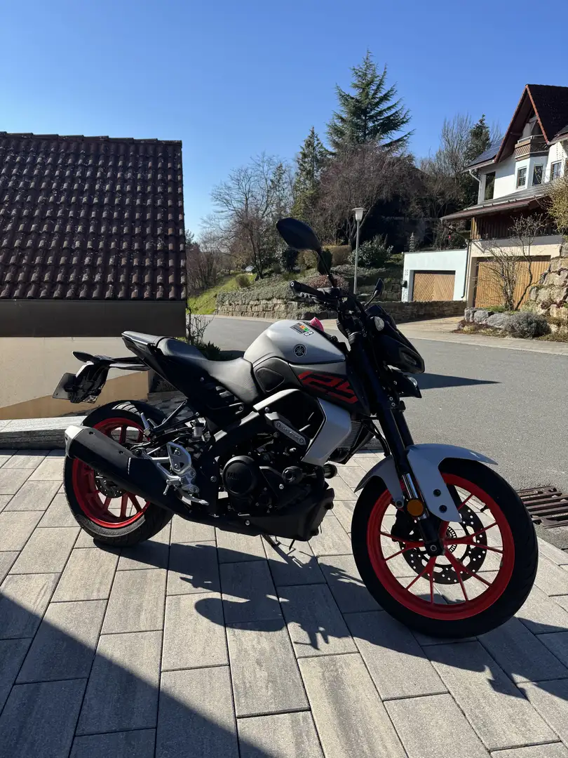 Yamaha MT-125 - 2