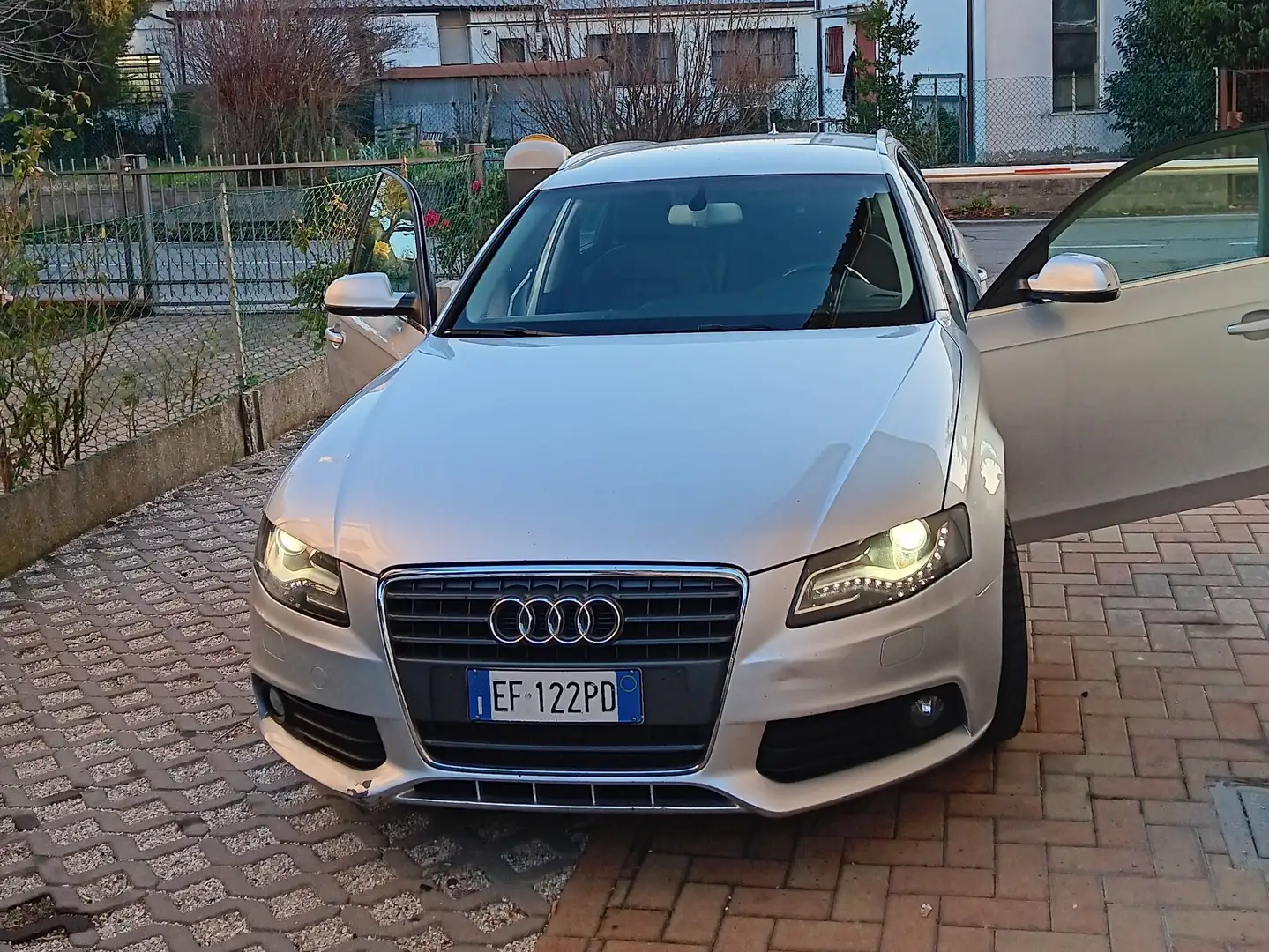 Audi A4 A4 Avant 2.0 tdi quattro - 1