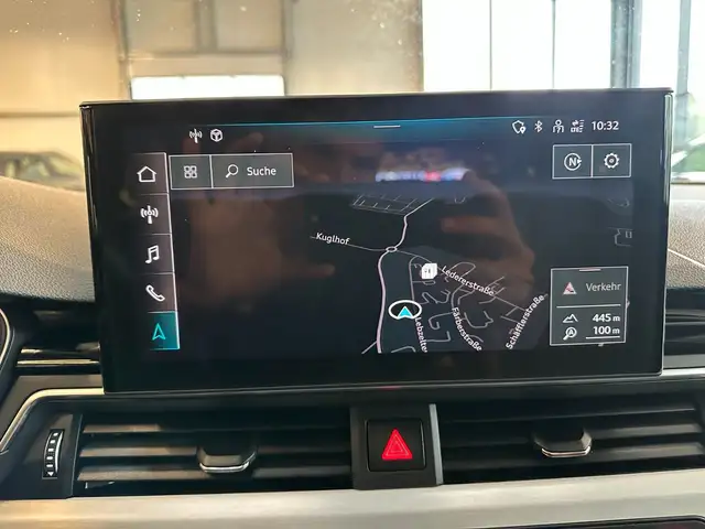 Audi A4 view 14