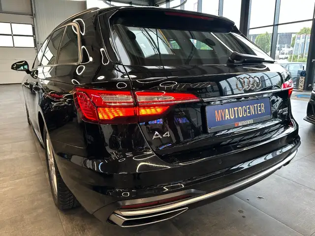 Audi A4 view 5