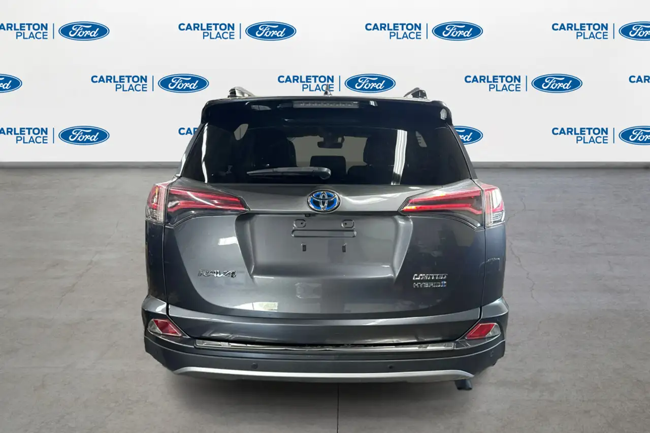 Toyota RAV 4 снимка Toyota RAV 4