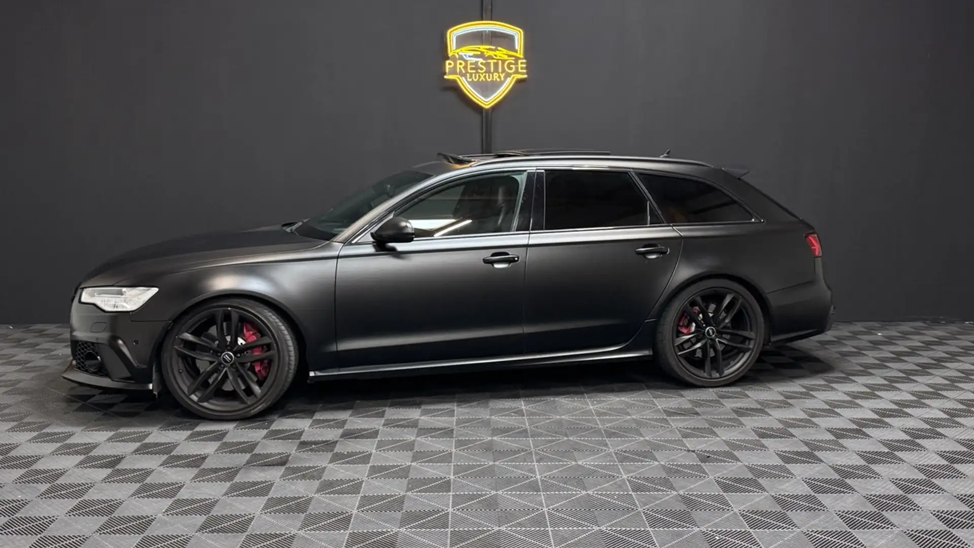 Audi RS6 AVANT V8 4.0 TFSI 560 Quattro Tiptronic 8 Noir - 1