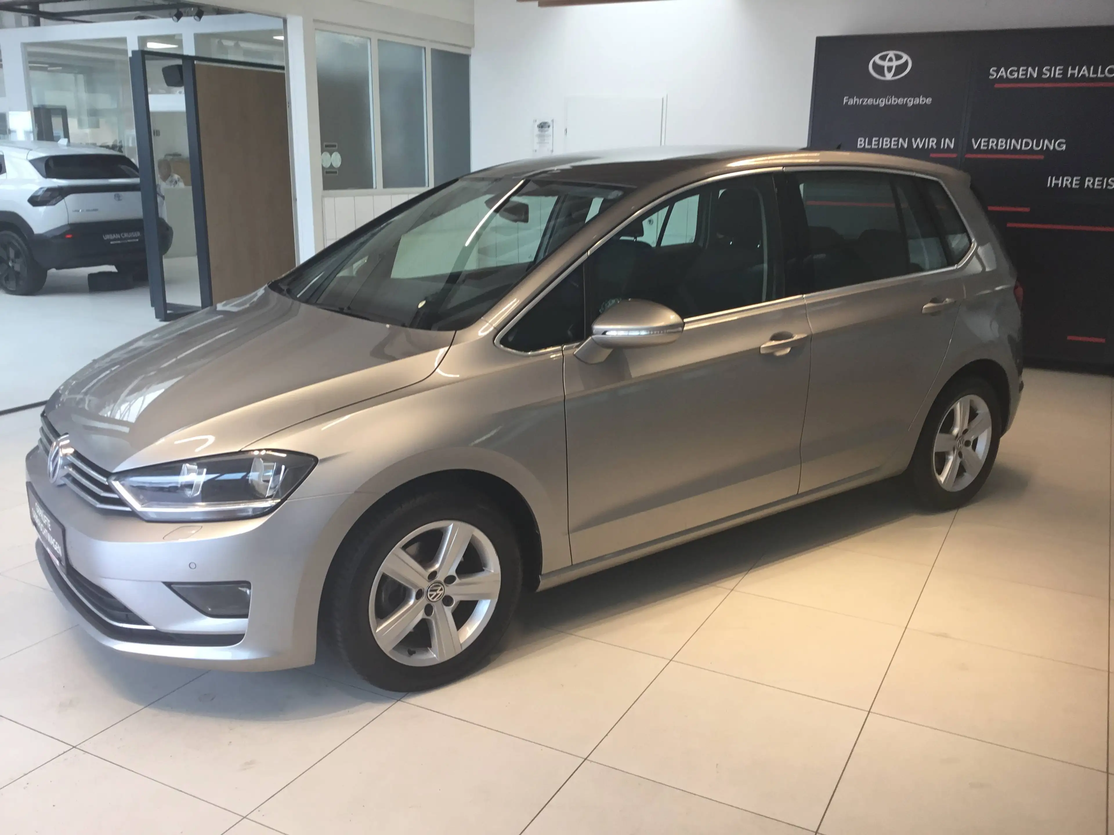 Volkswagen Golf Sportsvan 1,6 Highline TDI DSG — photo 4