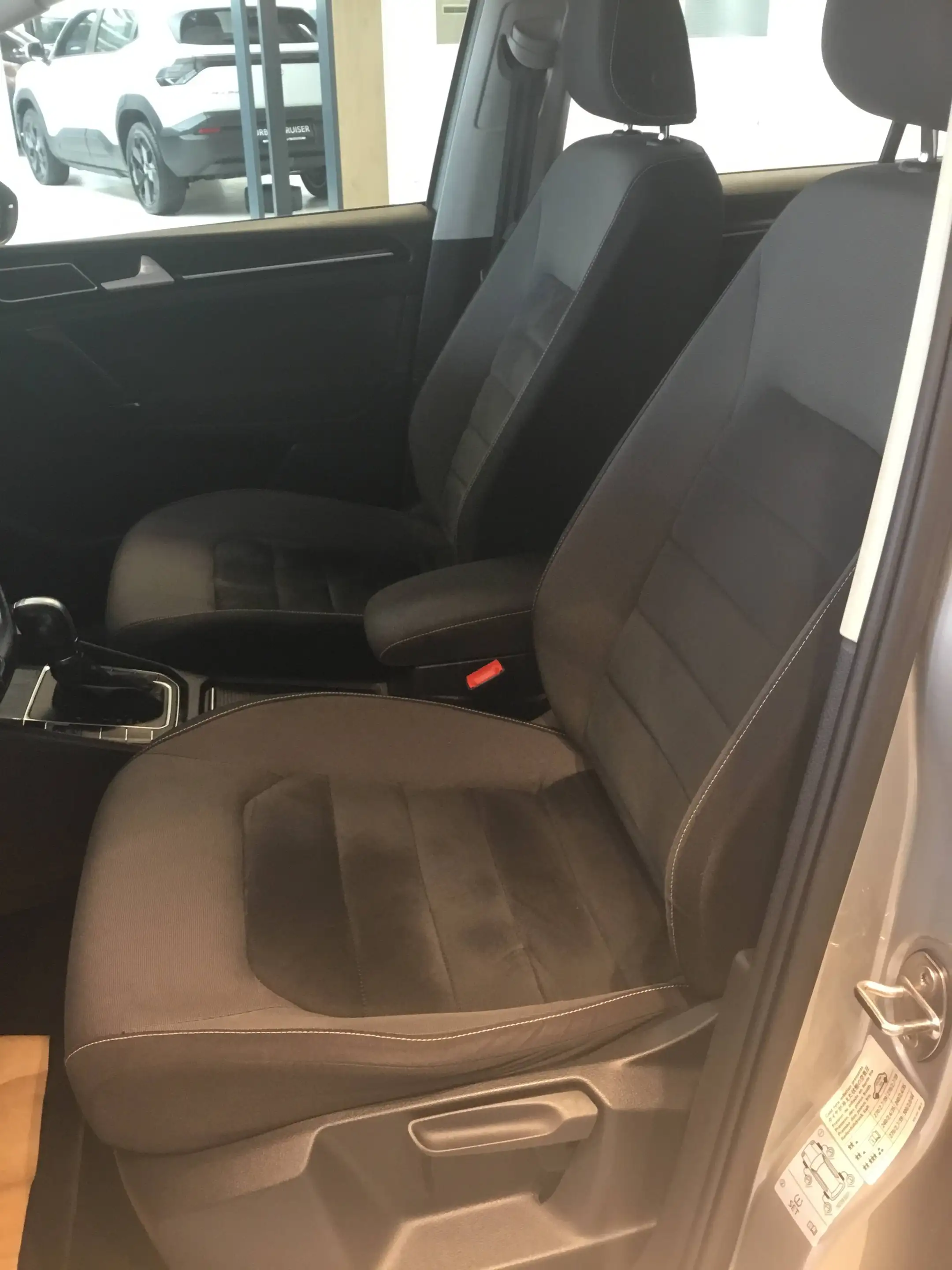 Volkswagen Golf Sportsvan 1,6 Highline TDI DSG — photo 10