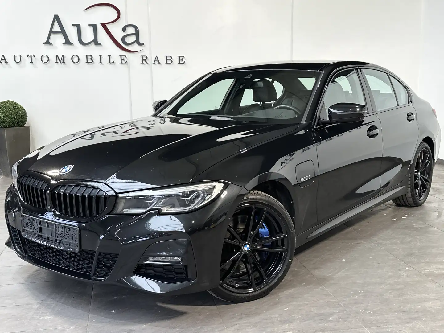 BMW 330 xDrive M-Sport NAV+LASER+360°+HEAD-UP+19ZO Negro - 1