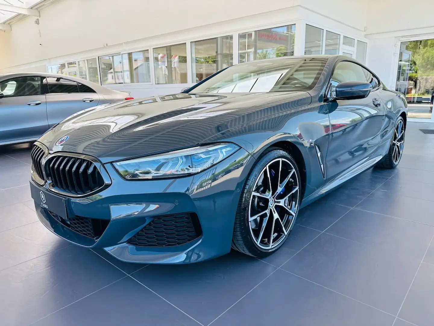 BMW 840 DA Coupé *** GARANTIE + PACK M + LED + FULL *** Grijs - 1