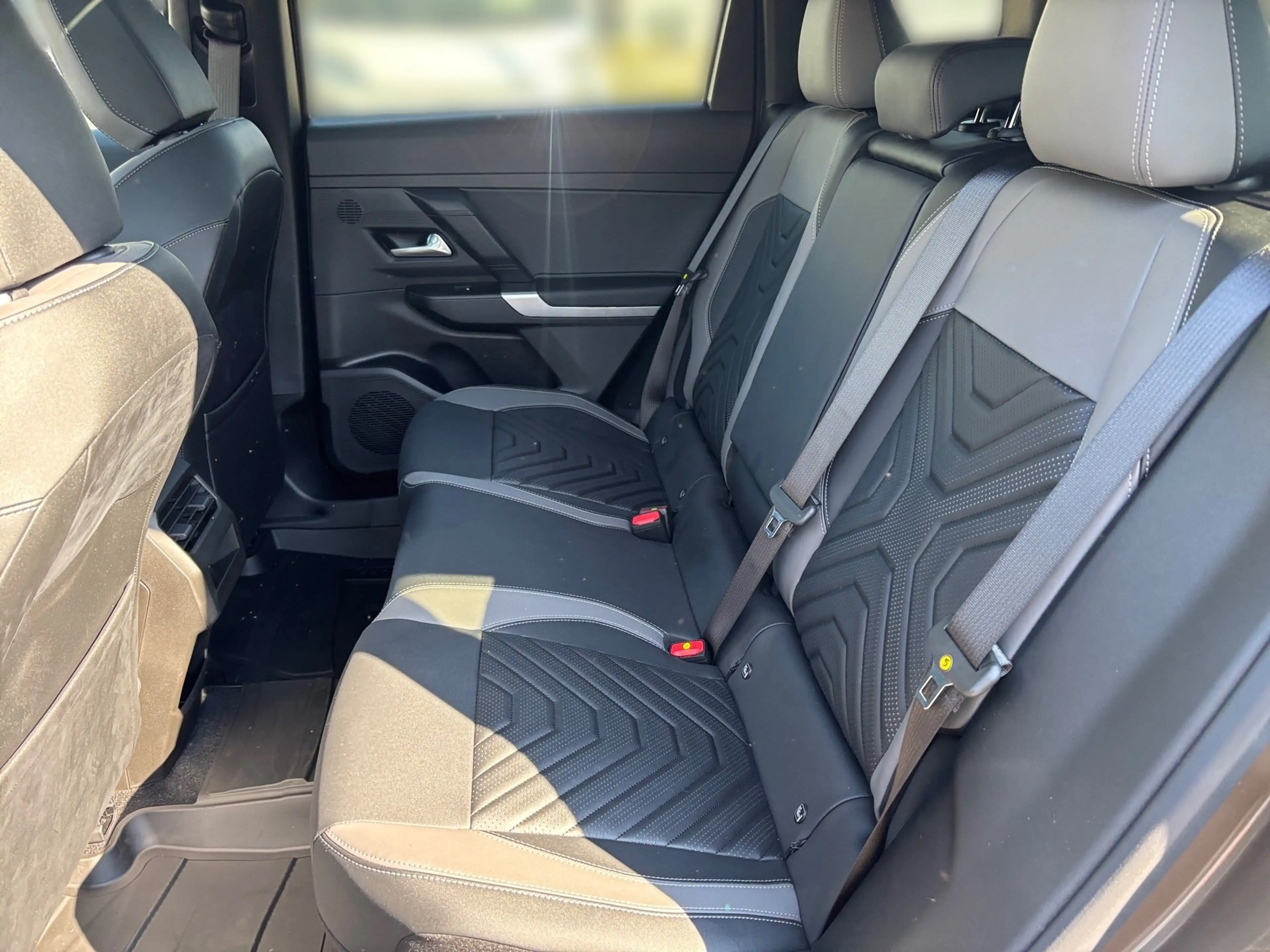 Jeep Compass eDCT 1.2 W First Edition 2xKlima AUT LED — photo 9