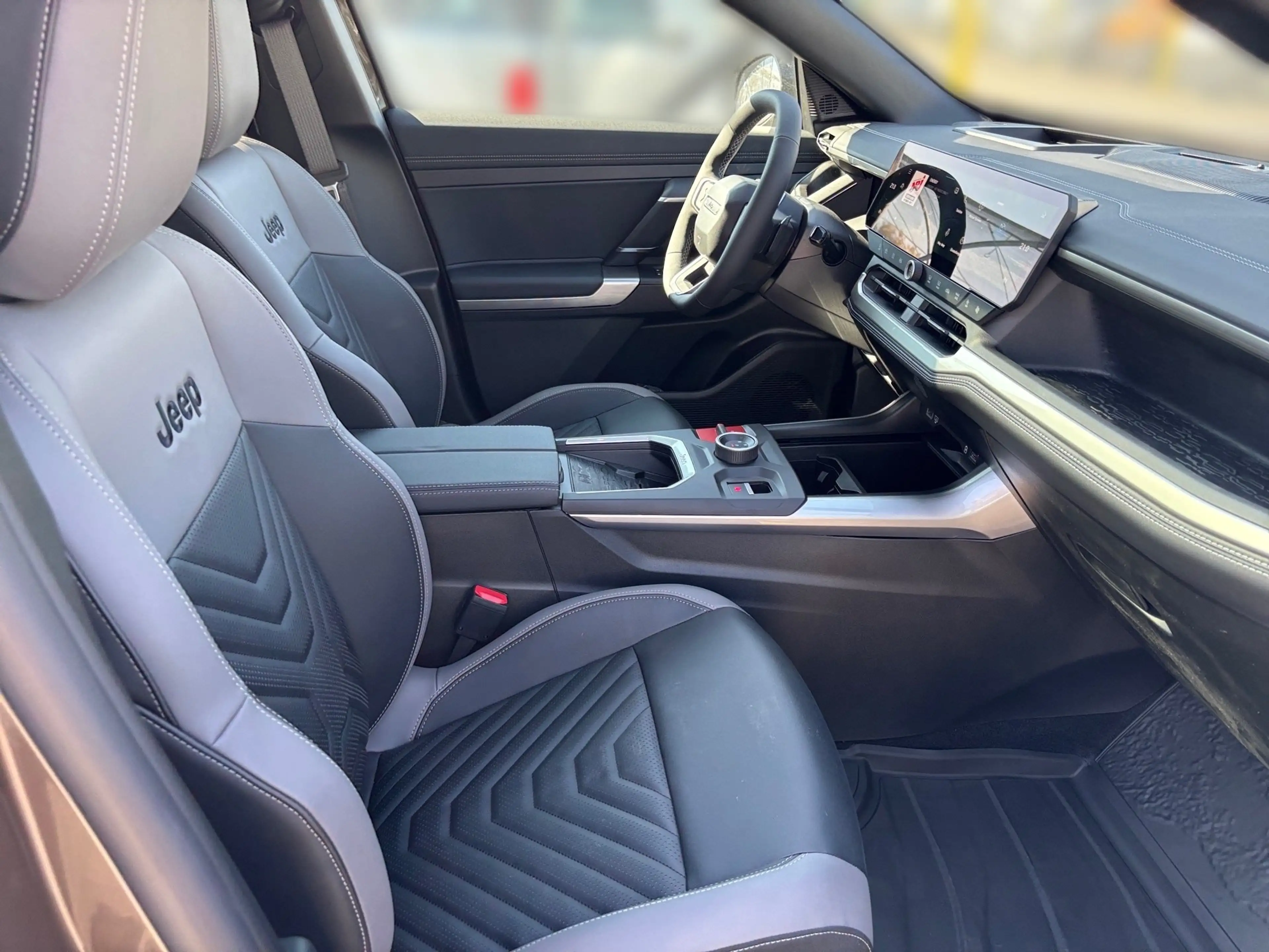 Jeep Compass eDCT 1.2 W First Edition 2xKlima AUT LED — photo 15