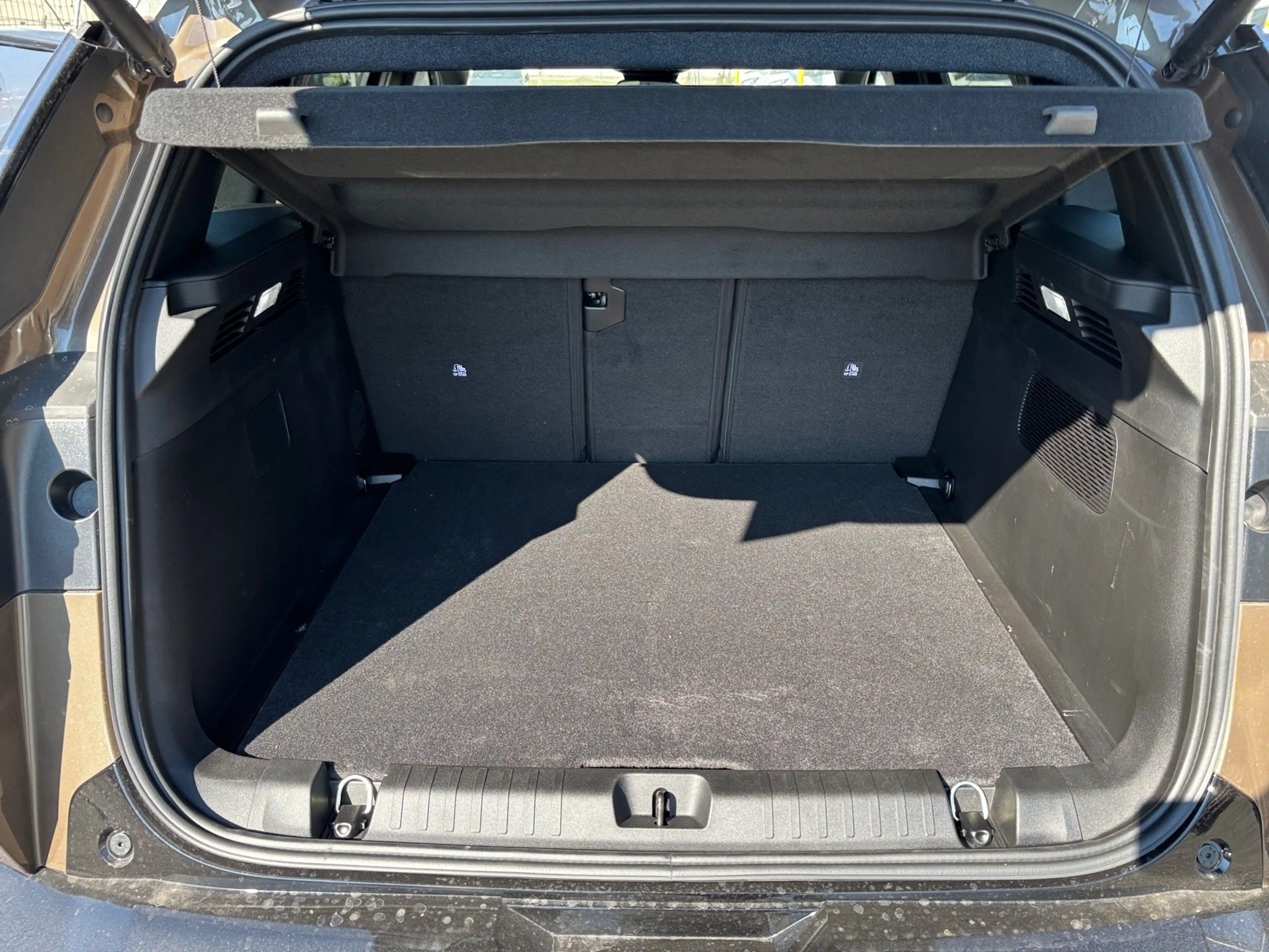 Jeep Compass eDCT 1.2 W First Edition 2xKlima AUT LED — photo 13
