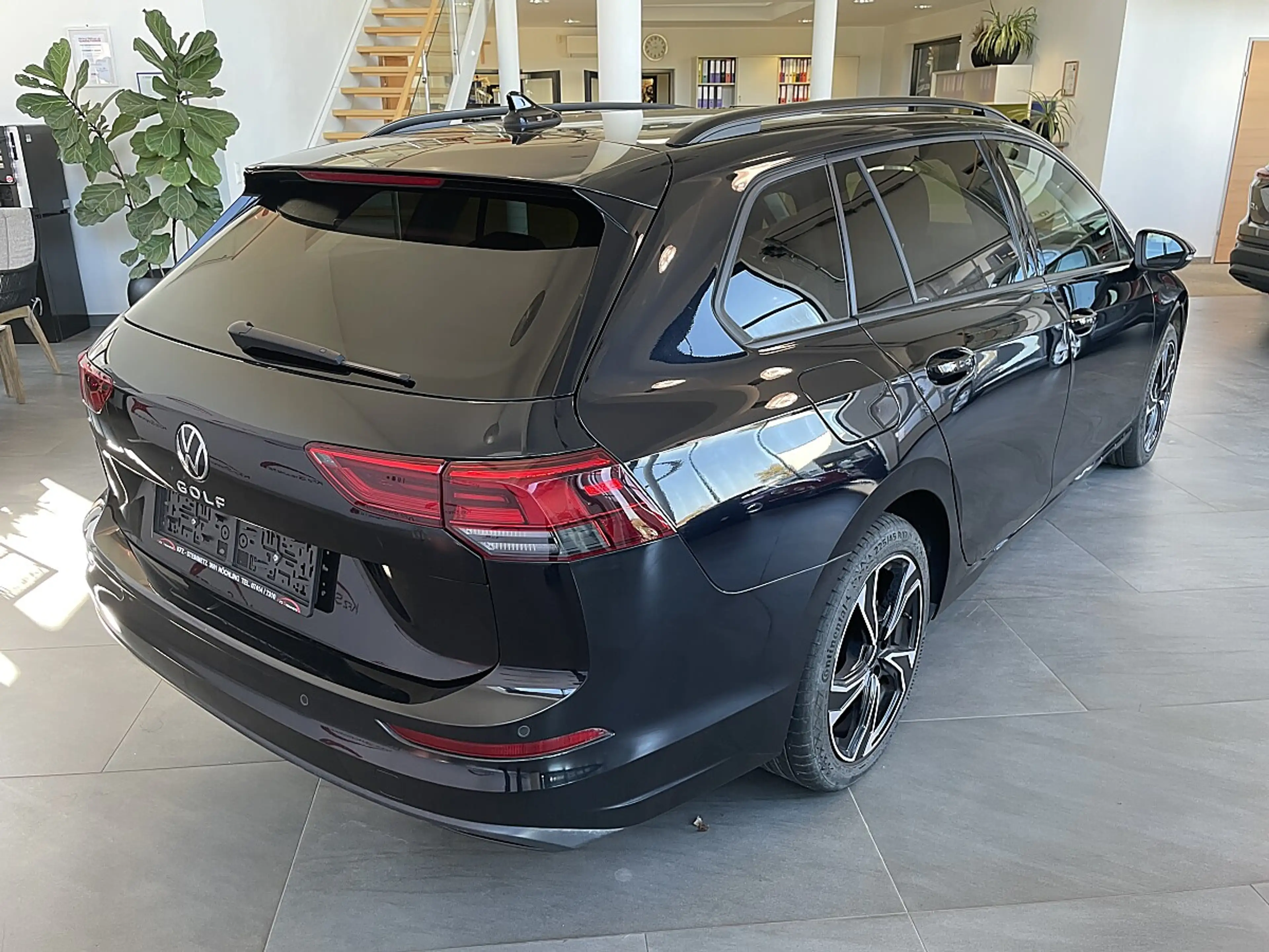Volkswagen Golf Variant 2,0 TDI Life DSG — photo 6