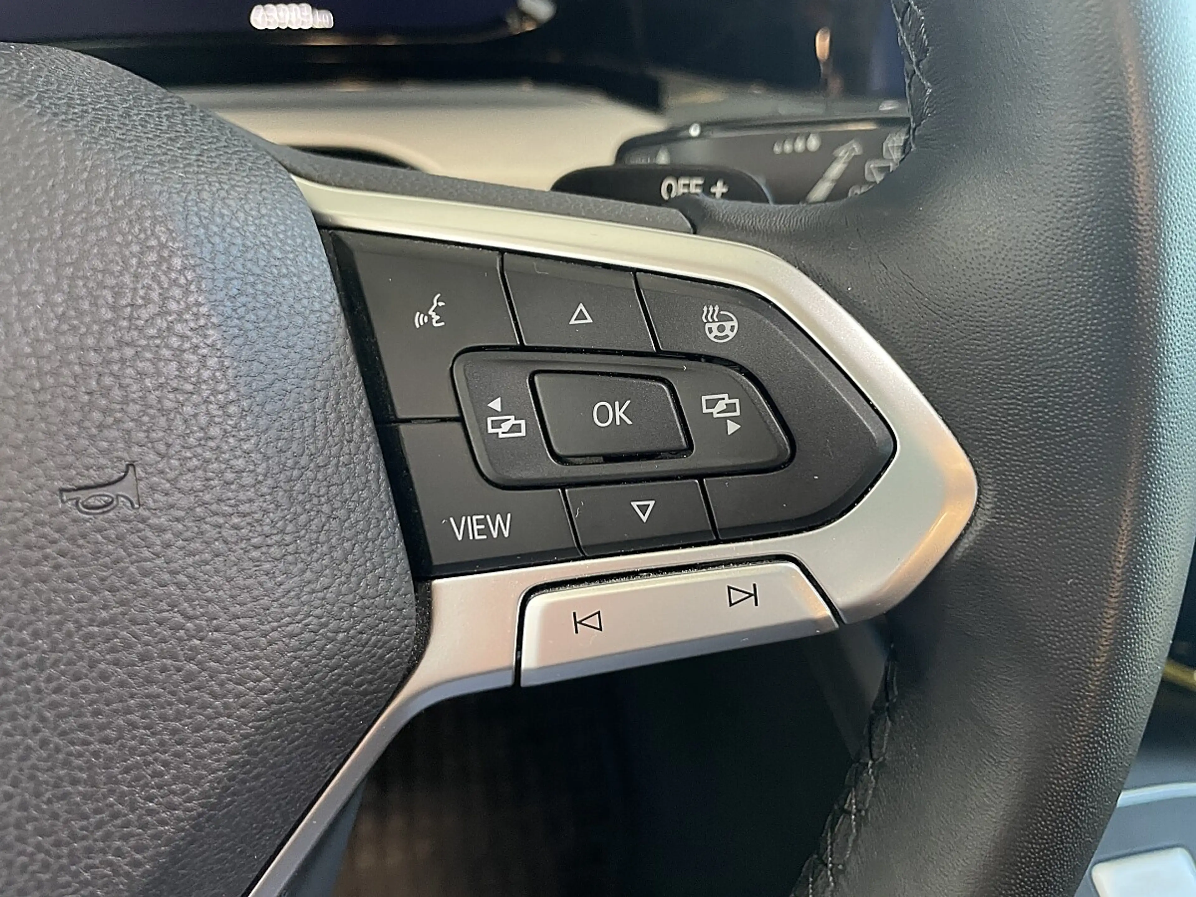 Volkswagen Golf Variant 2,0 TDI Life DSG — photo 15