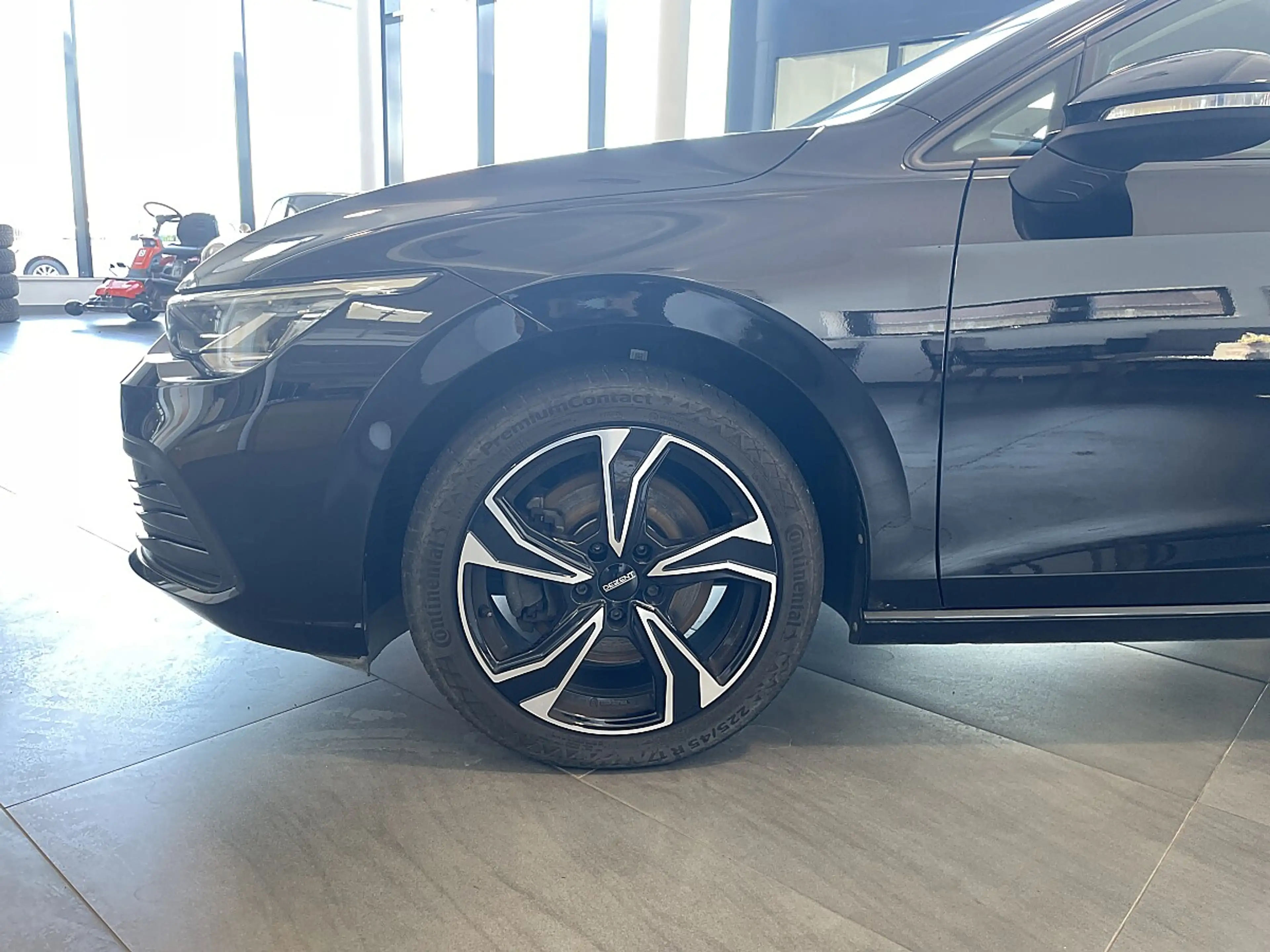 Volkswagen Golf Variant 2,0 TDI Life DSG — photo 5