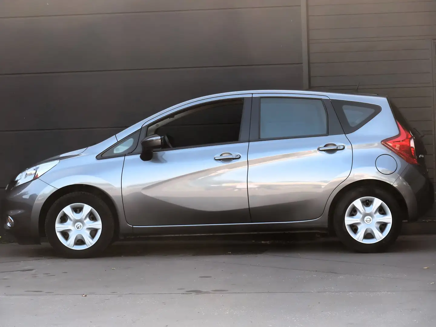 Nissan Note 1.2i Acenta Grey - 1