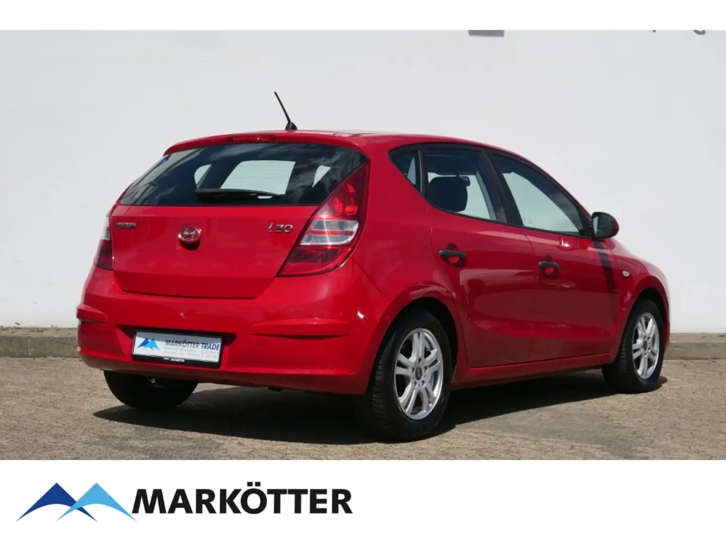 Hyundai i30 1.4 Edition+ Klima TÜV bis Mai 2026 Rouge - 2