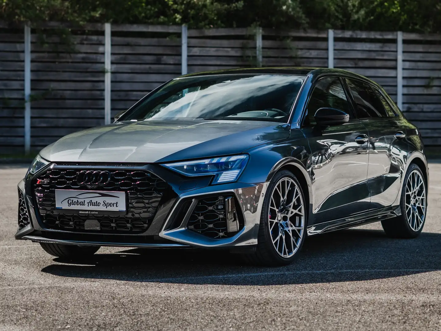 Audi RS3 Performance Gris - 1