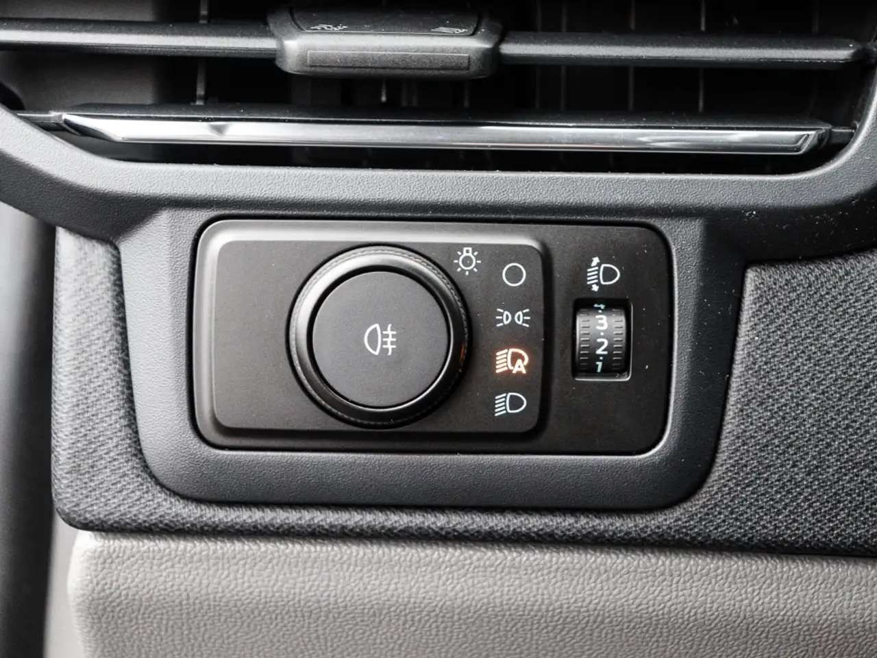 Ford Tourneo Custom Titanium L1 170PS Auto. B&O Techno 5 2x Schiebetür 11