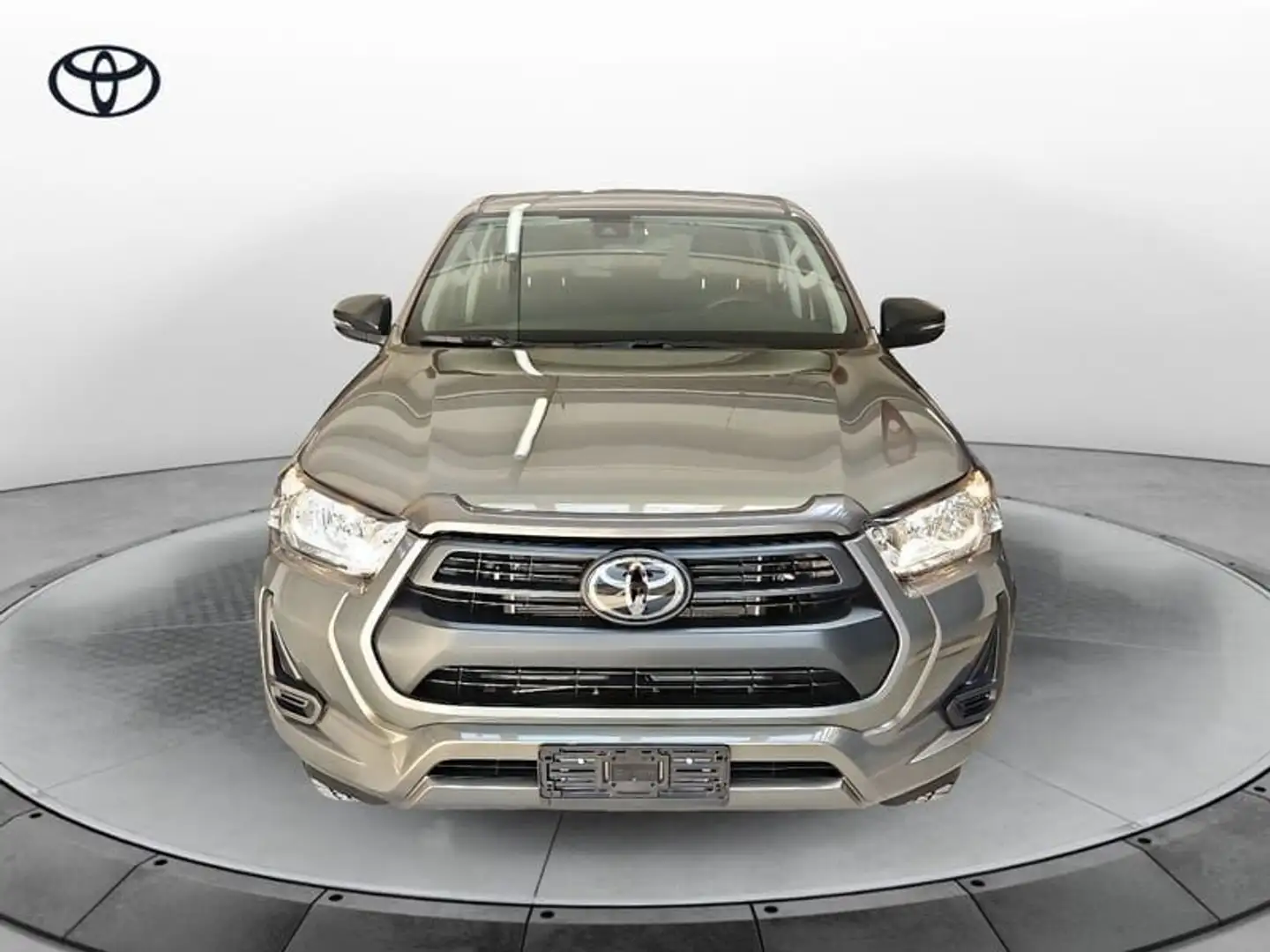 Toyota Hilux 2.4 D-4D A/T 4WD 4 porte Double Cab Comfort - 2