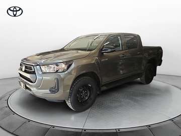 2.4 D-4D A/T 4WD 4 porte Double Cab Comfort