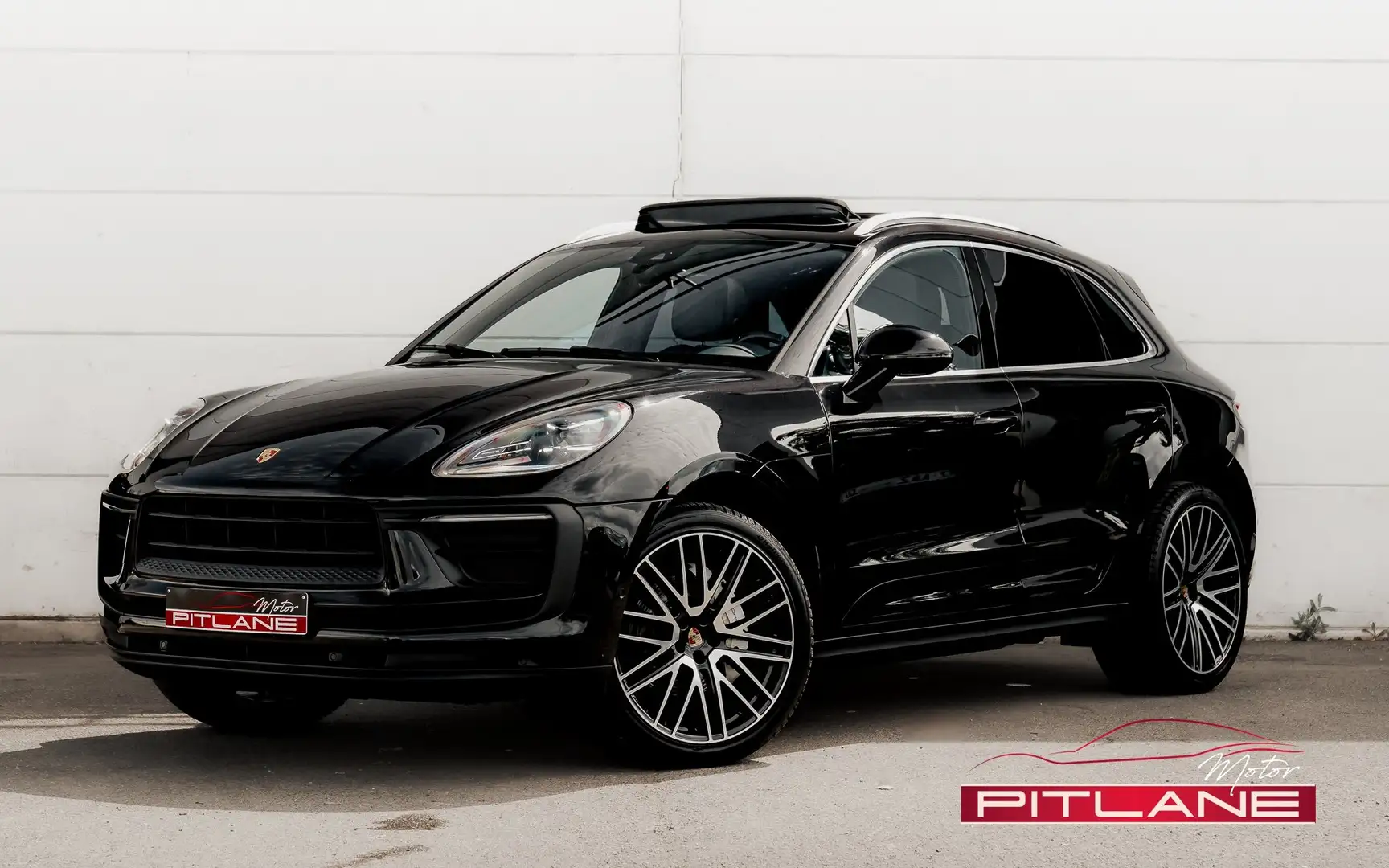 Porsche Macan Macan 2.0 Turbo PDK / 21"ALU / TO Pano / Attelage Negru - 1