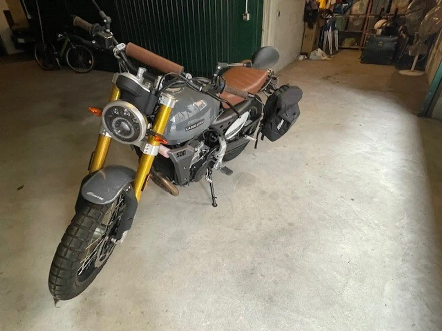 Fantic Caballero 500 Deluxe Gri - 2