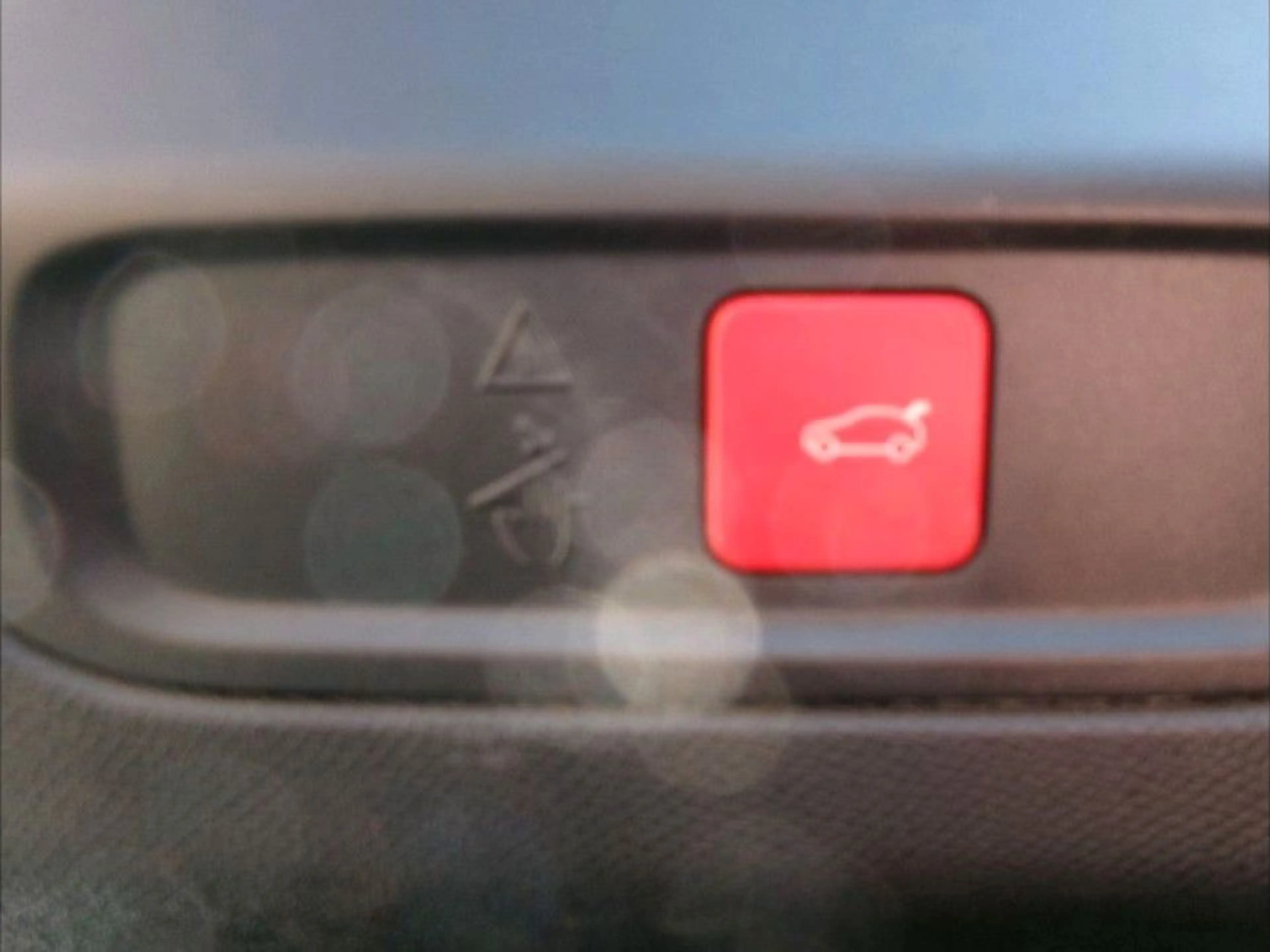 Peugeot 408 GT Hybrid 225*PANO*AHZV*Winterpaket* — photo 13