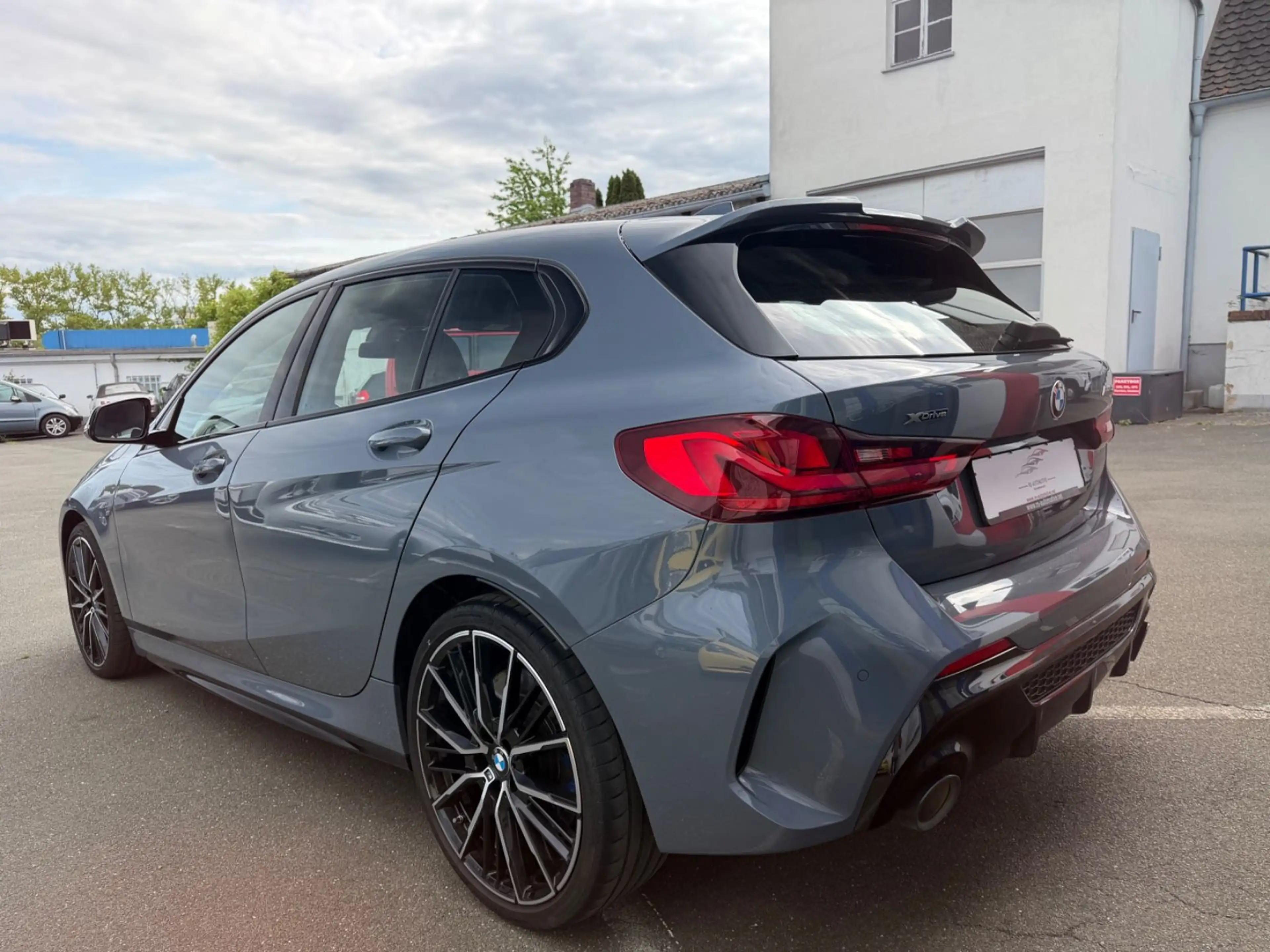 BMW 135 i xDrive Perormance M Aut.*Individual*VOLL* — photo 5