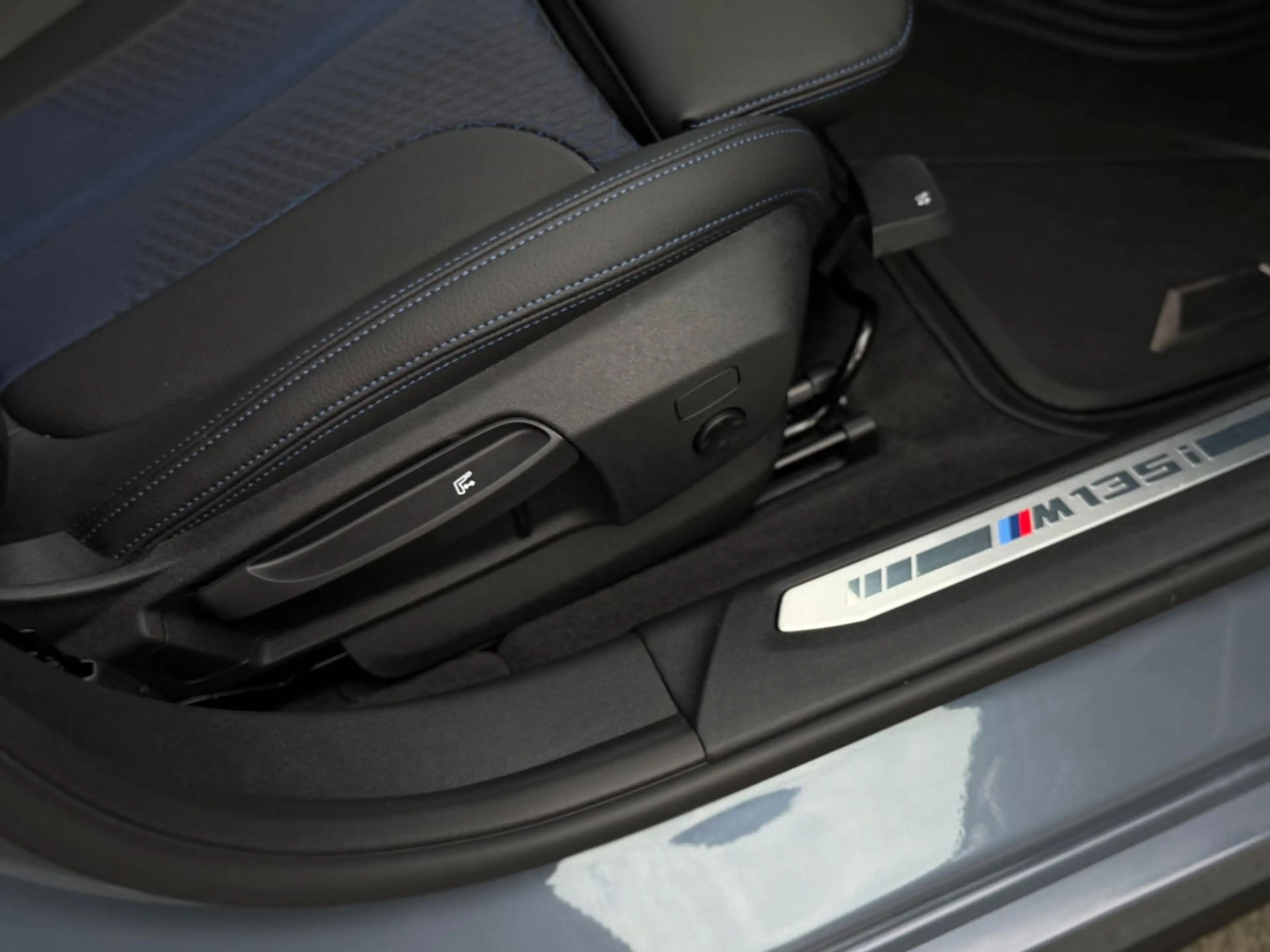 BMW 135 i xDrive Perormance M Aut.*Individual*VOLL* — photo 15