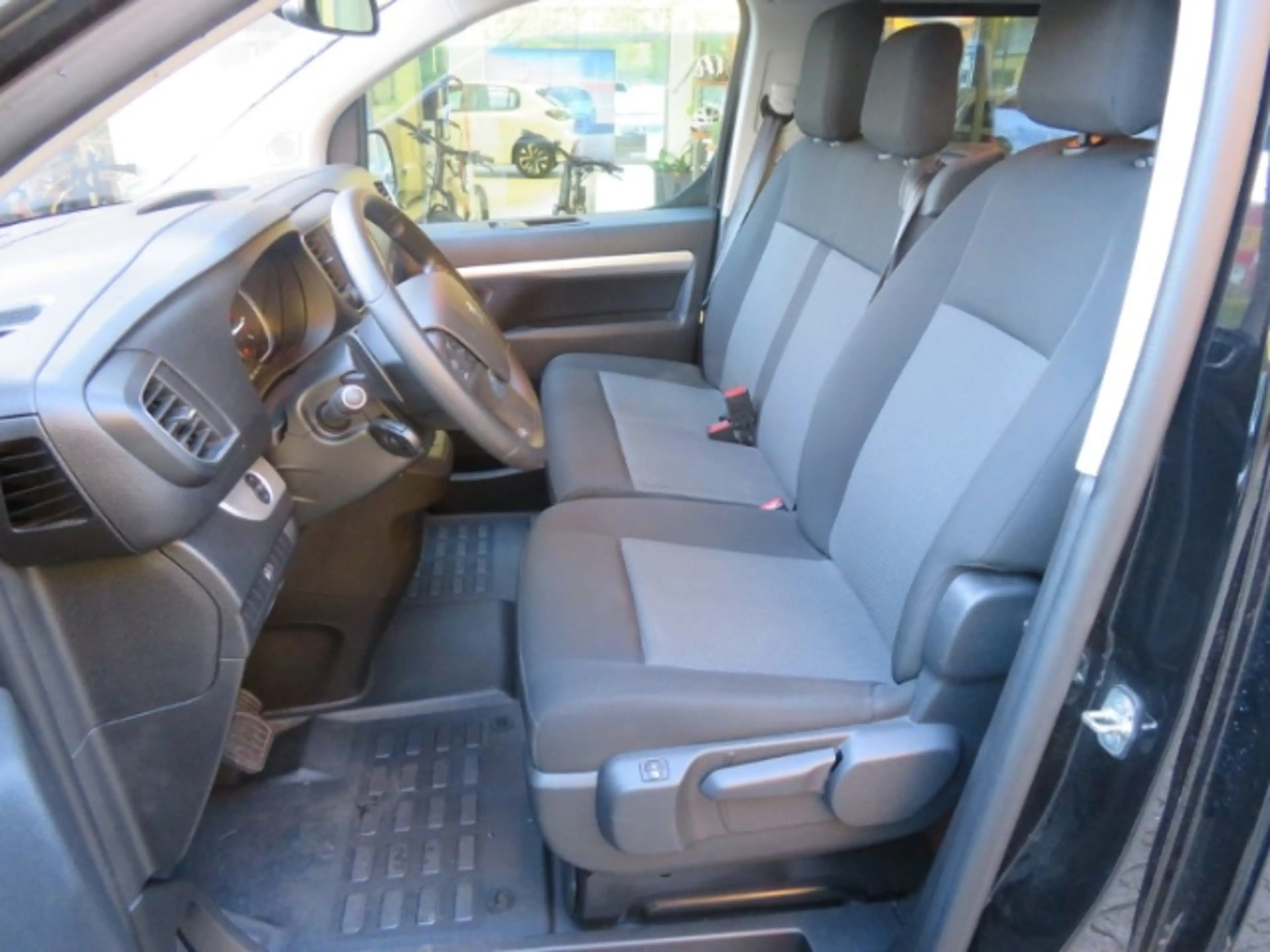 Peugeot Traveller L3 Business 2.0 BlueHDi 180 EAT8 HUD Navi ACC Appl — photo 5