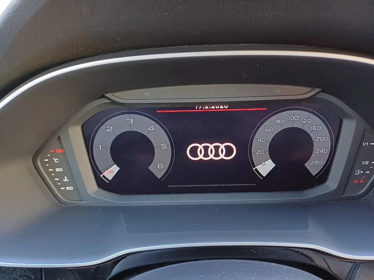 Audi Q3 35 2.0 tdi business advanced s-tronic 11