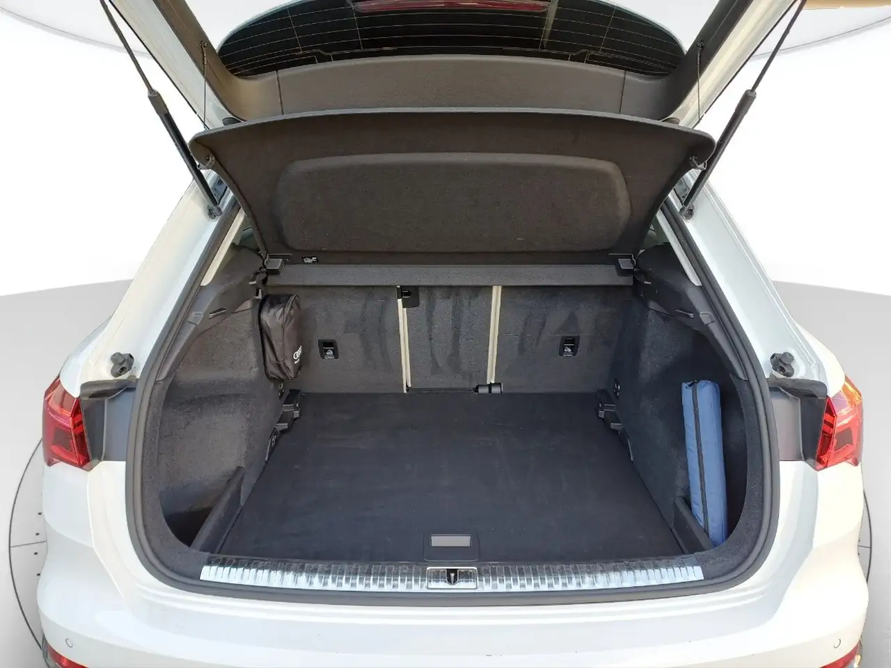 Audi Q3 35 2.0 tdi business advanced s-tronic 14