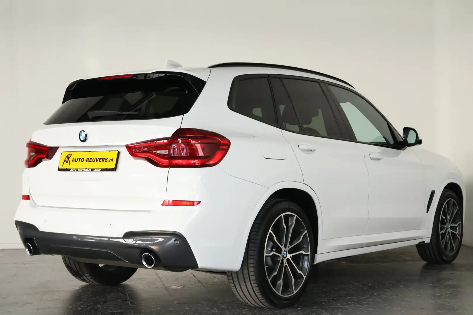 BMW X3 xDrive30i M-Sport Led / Leder / Harmankardon / Hea Wit - 2