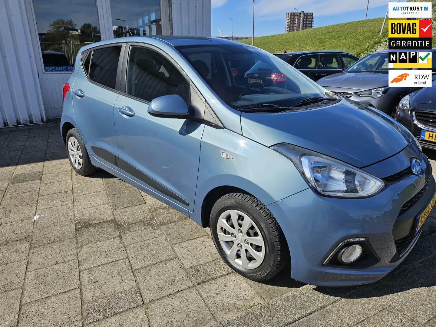 Hyundai i10 1.0i i-Motion Go! 2016 Blauw - 1