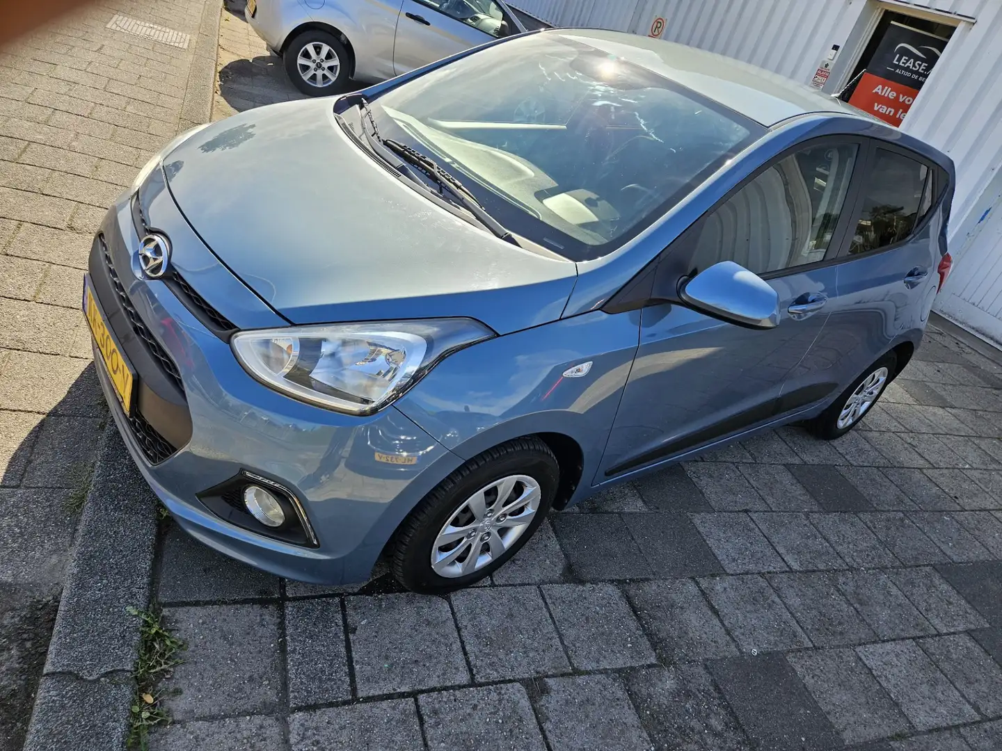 Hyundai i10 1.0i i-Motion Go! 2016 Blauw - 2