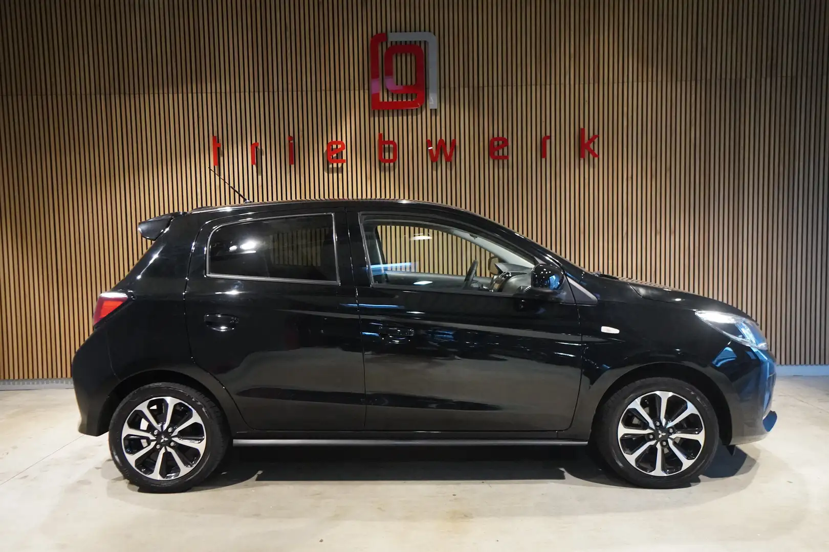 Mitsubishi Space Star Top*1.Hd*Tempomat*Rückfahrk.*Bi-LED*Klima* Schwarz - 1