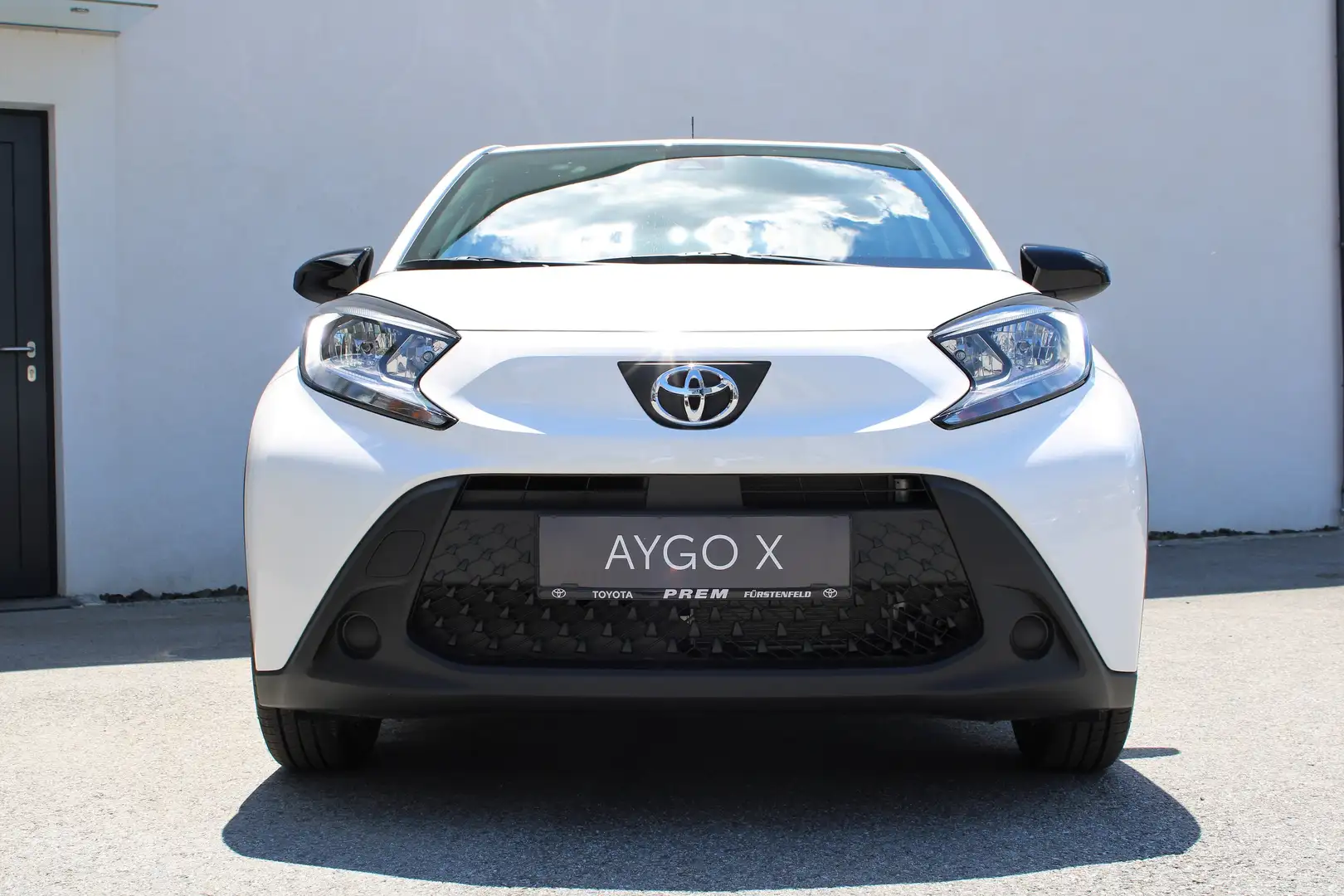 Toyota Aygo 1.0 Play mit Protection Pack Weiß - 1