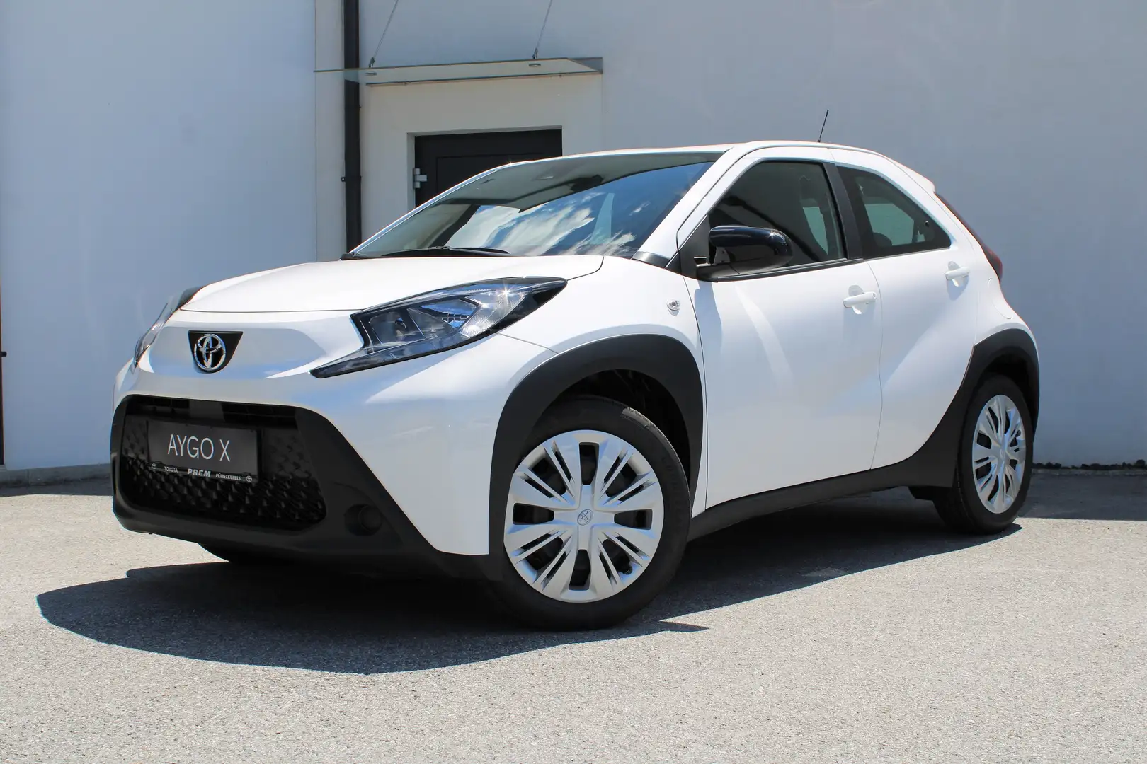 Toyota Aygo 1.0 Play mit Protection Pack Weiß - 2