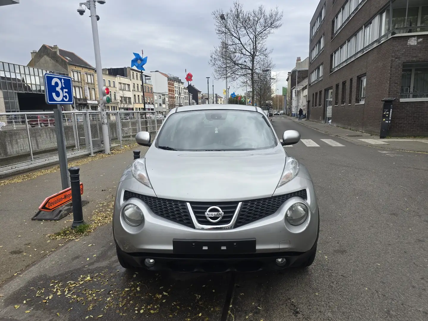 Nissan Juke Juke 1.6i 2WD Acenta CVT (EXPORT AFRICA MERCI) Gris - 1