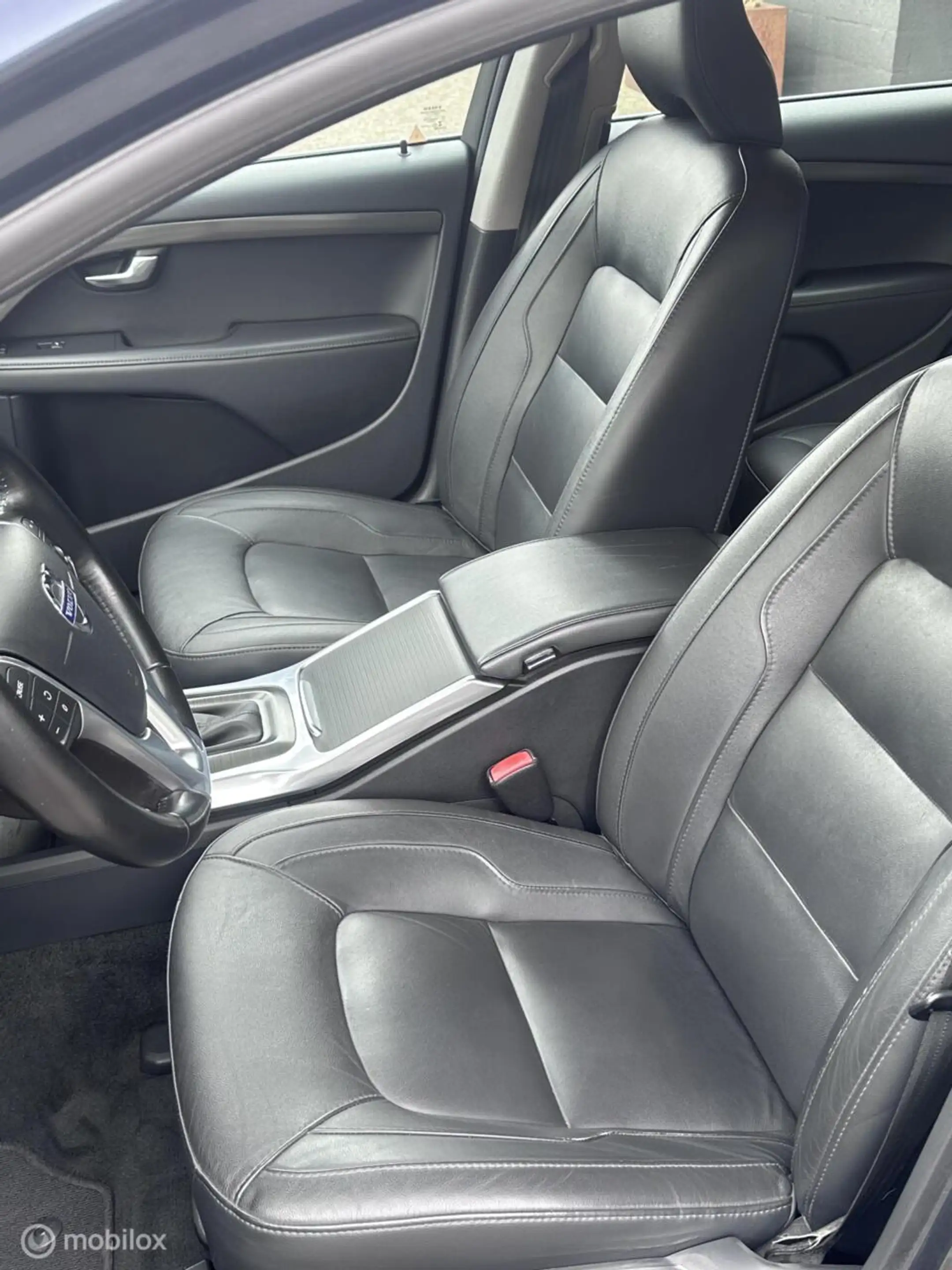 Volvo V70 T4 Momentum|Automaat|Standkachel|Trekhaak|Leder|Na — photo 14