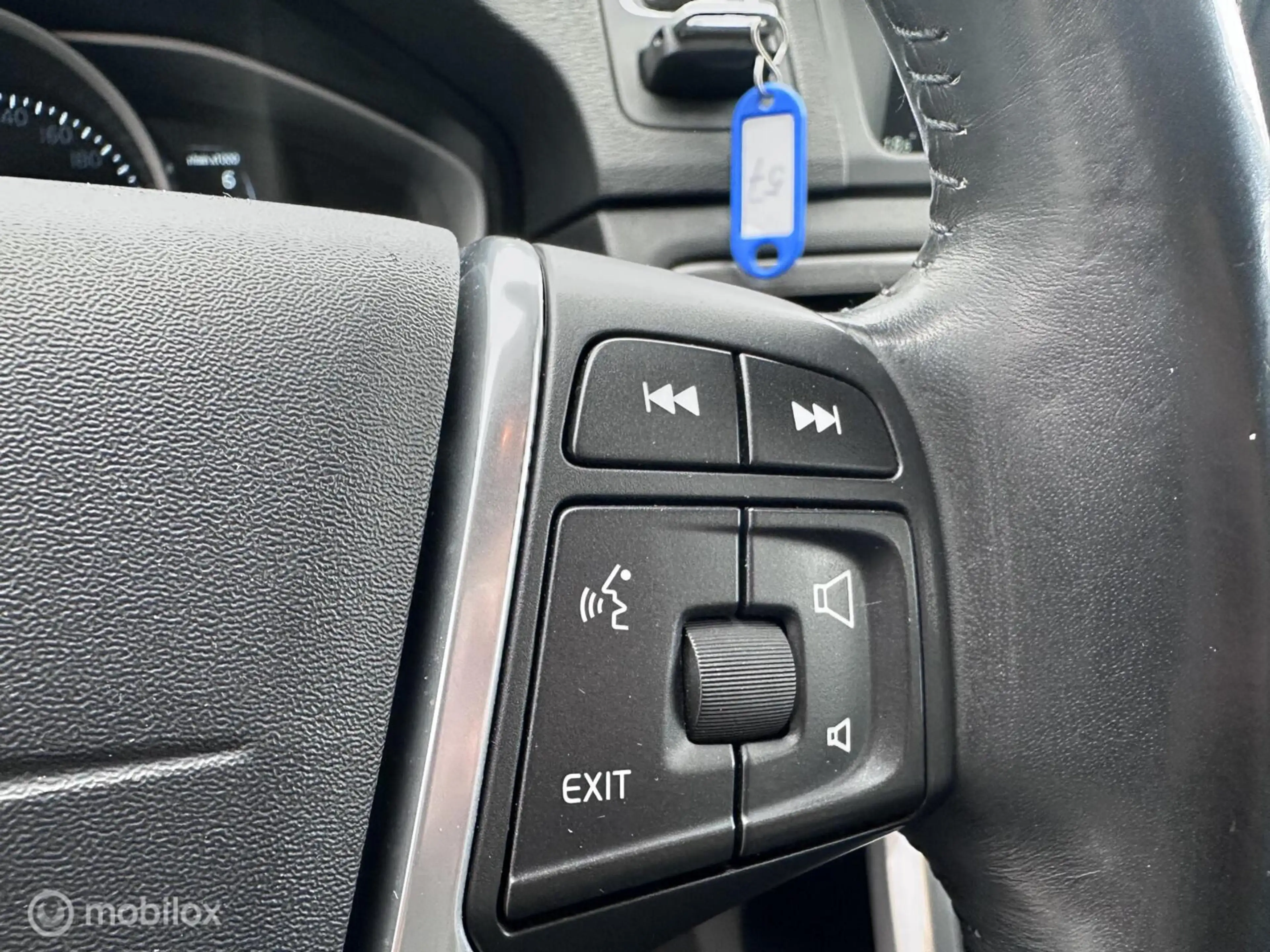 Volvo V70 T4 Momentum|Automaat|Standkachel|Trekhaak|Leder|Na — photo 28