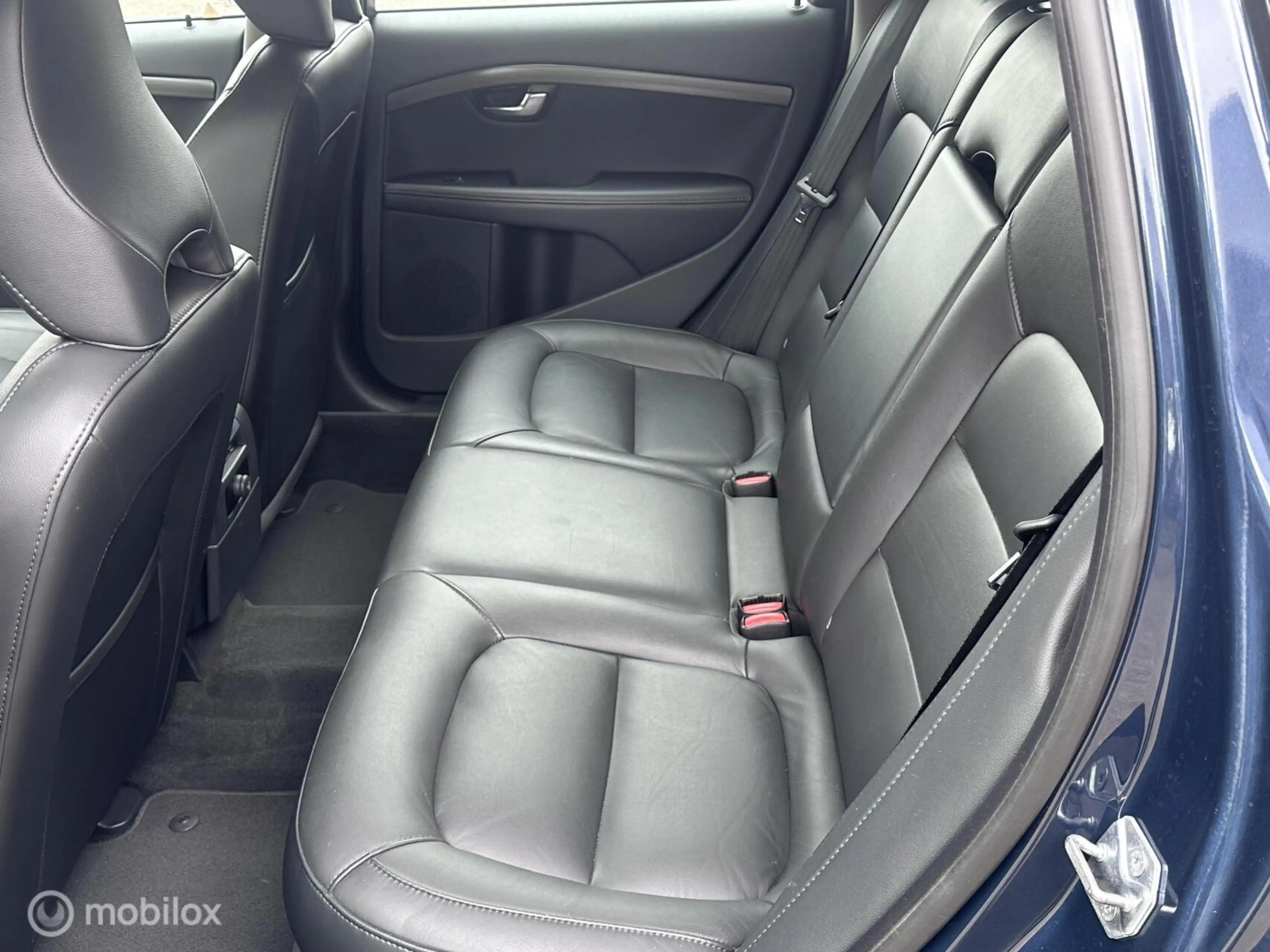 Volvo V70 T4 Momentum|Automaat|Standkachel|Trekhaak|Leder|Na — photo 15