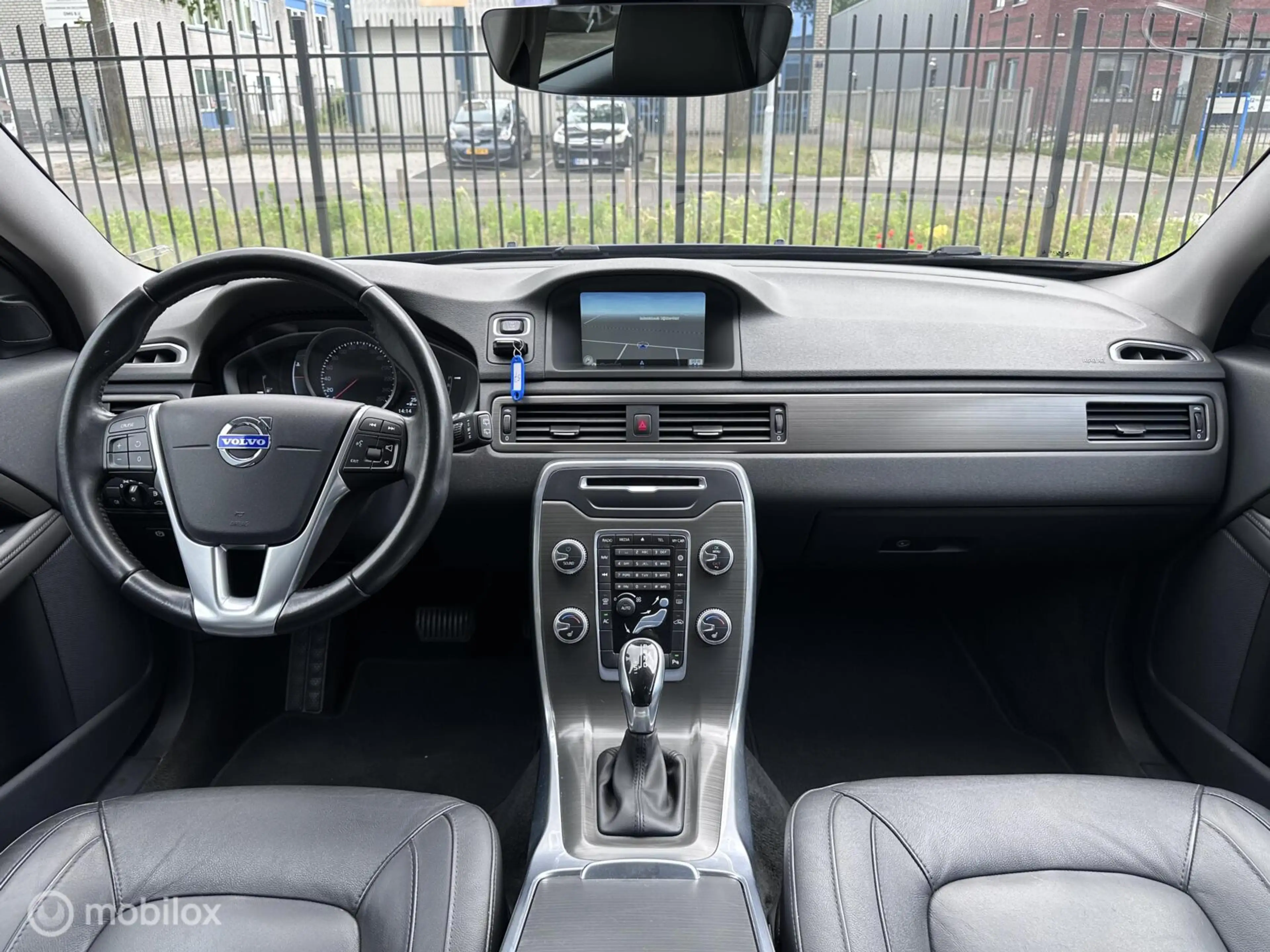 Volvo V70 T4 Momentum|Automaat|Standkachel|Trekhaak|Leder|Na — photo 47